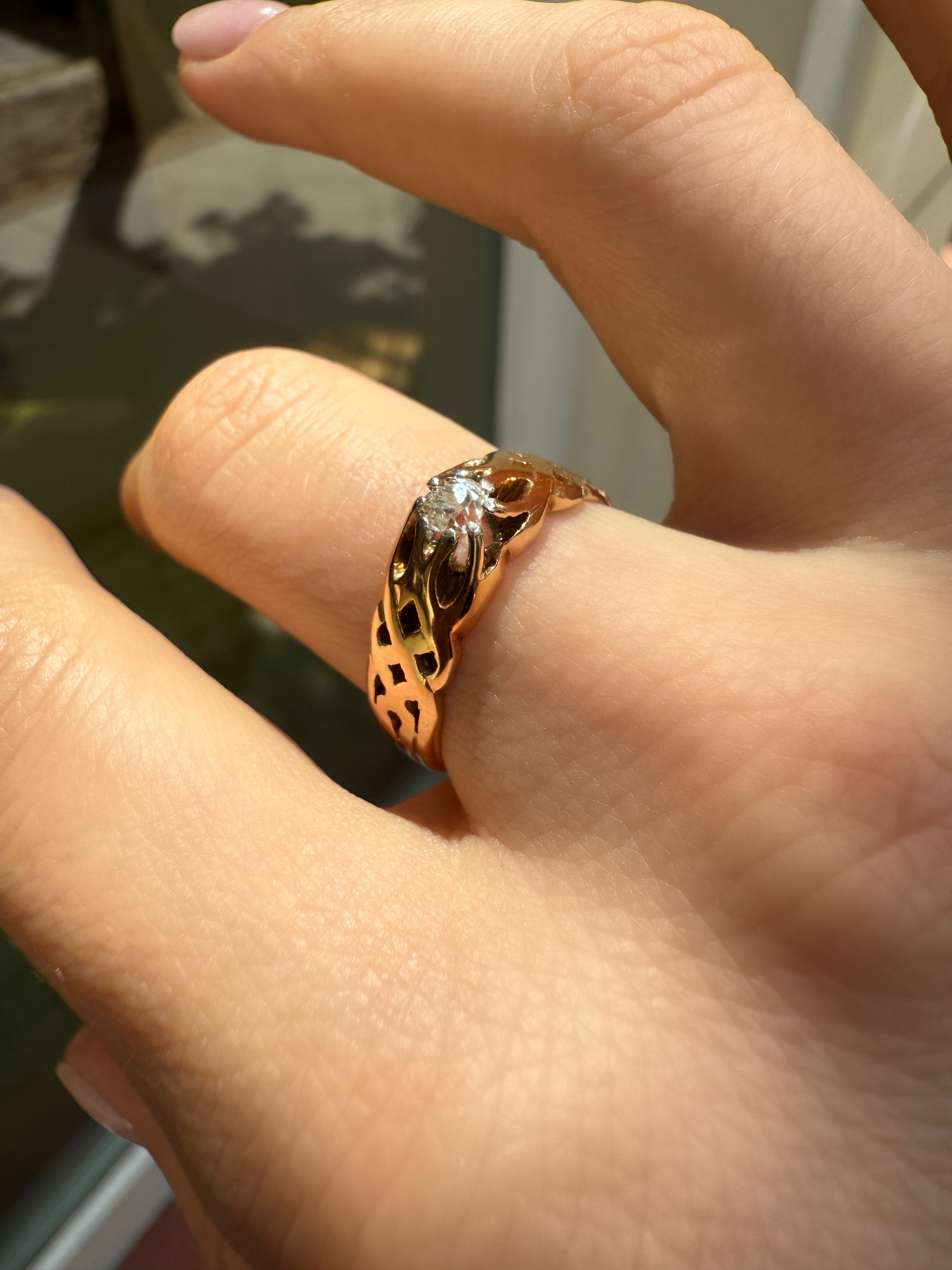 #1056 14k Ring mit Diamant - RG 58