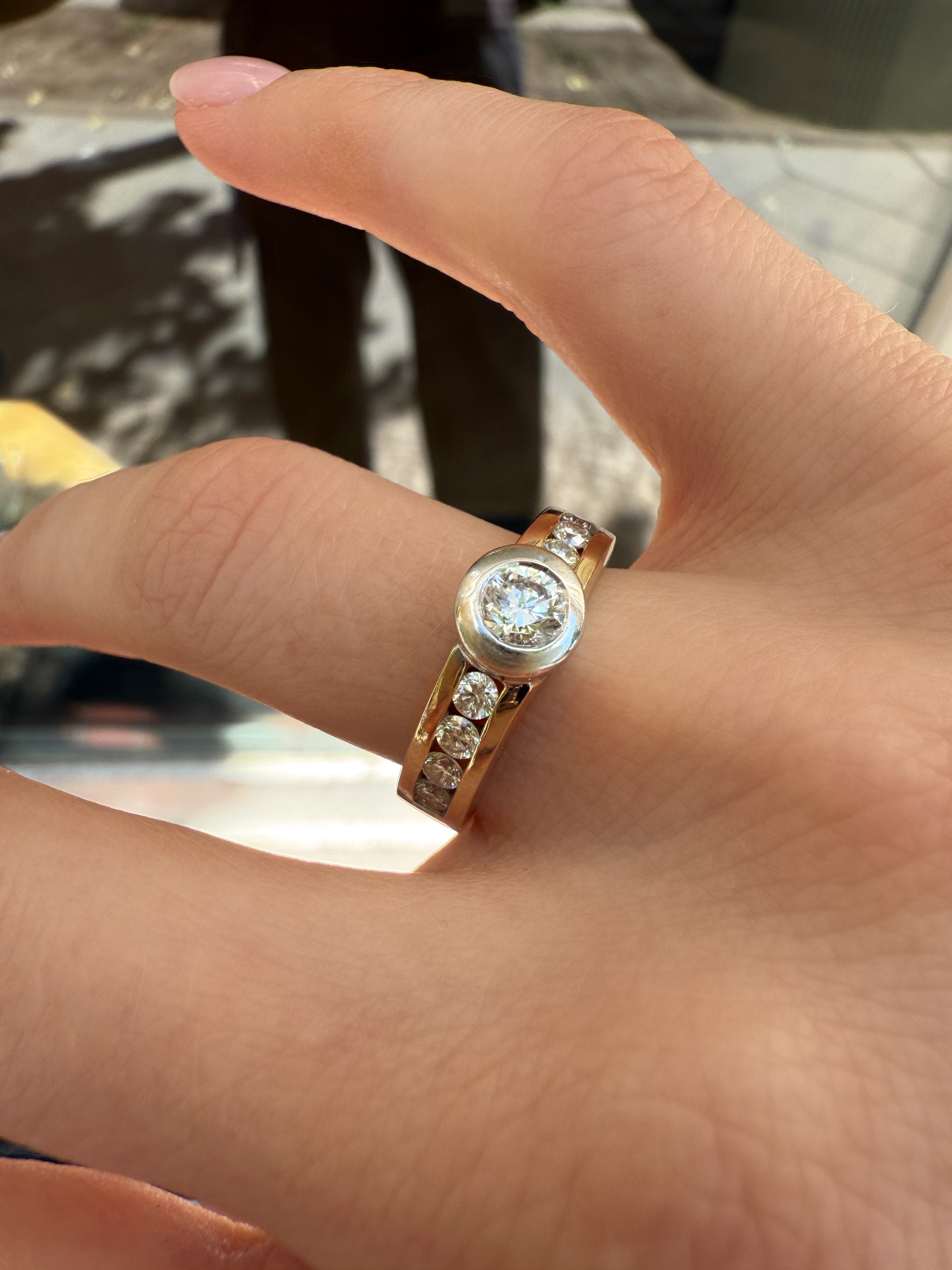 #1058 Sehr massiver 14k Ring mit Diamanten (0,5ct.) - RG 54
