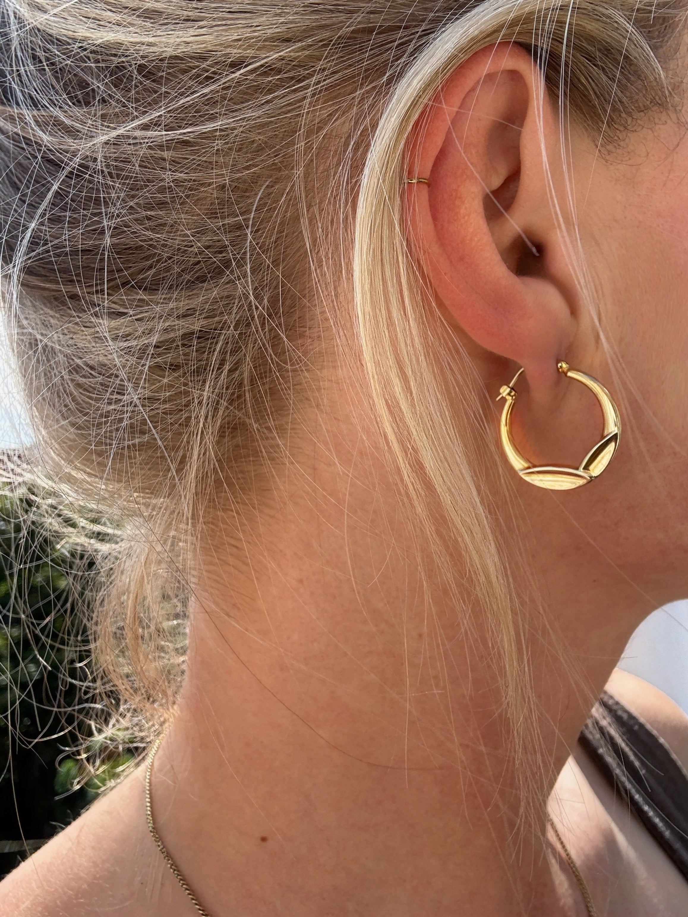 #104 8k Creolen 2,4cm