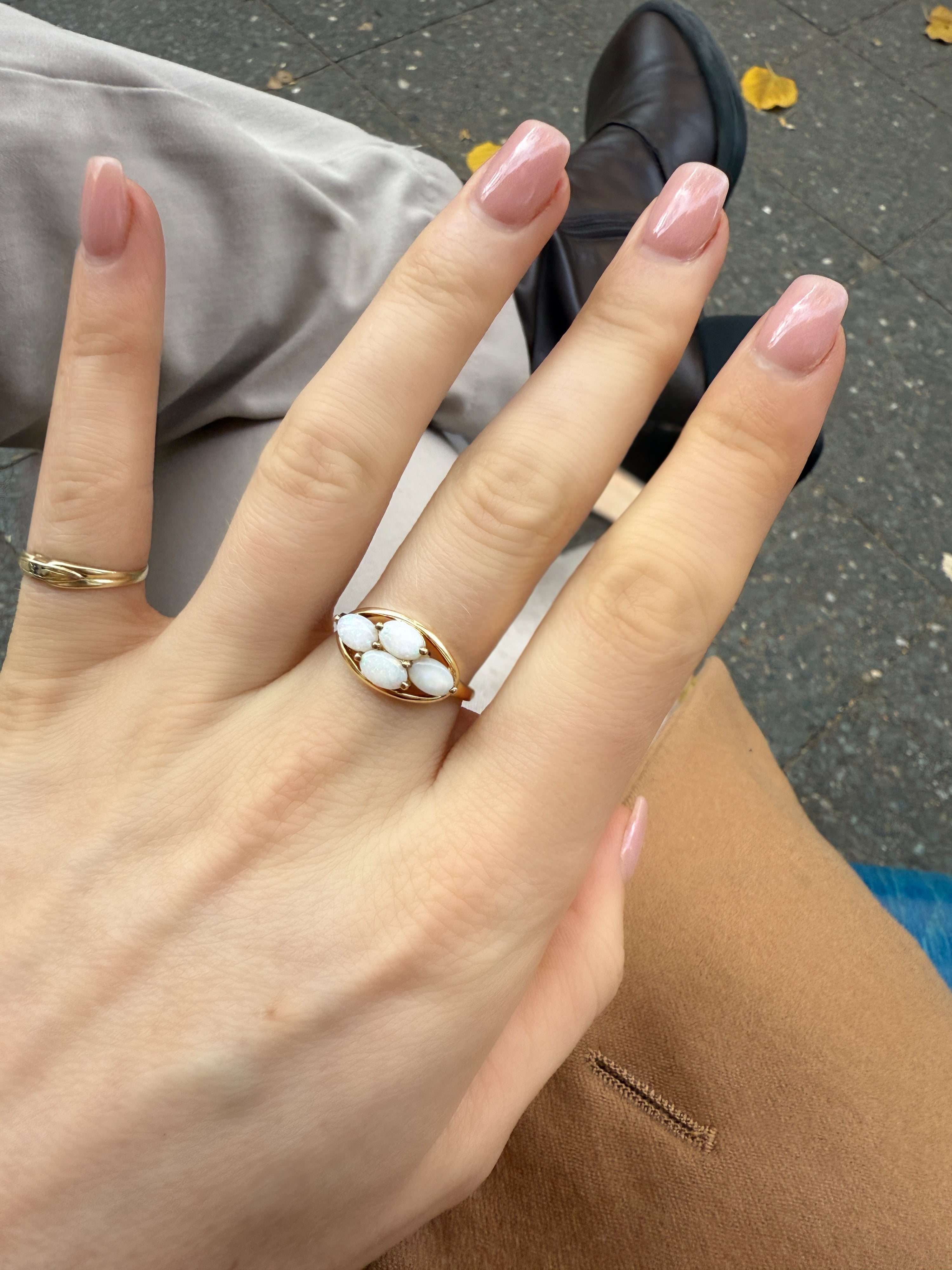 #266 8k Ring mit 4 Opalen - RG 57