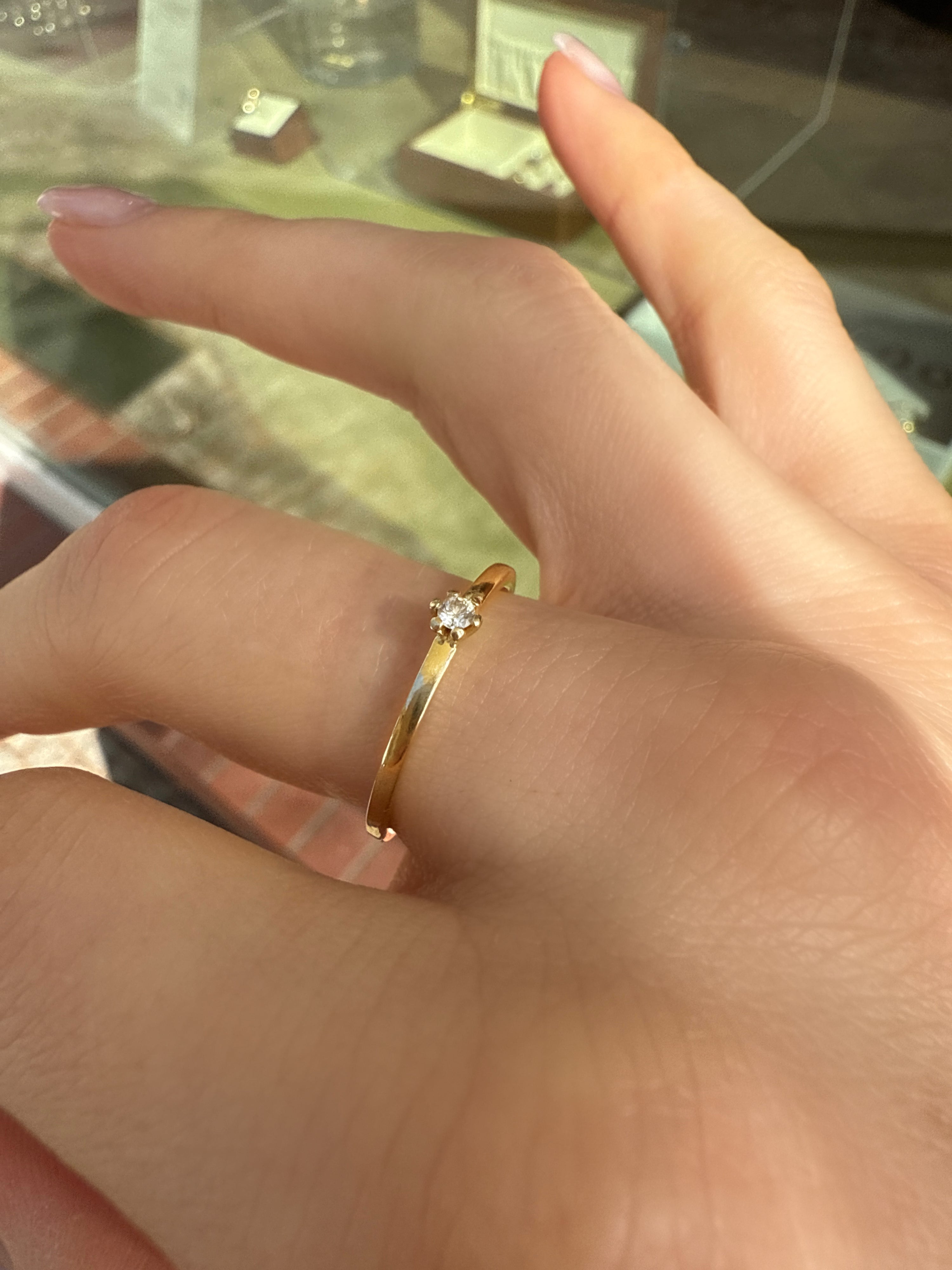 #851 Massiver 14k Ring mit Diamant - RG 58