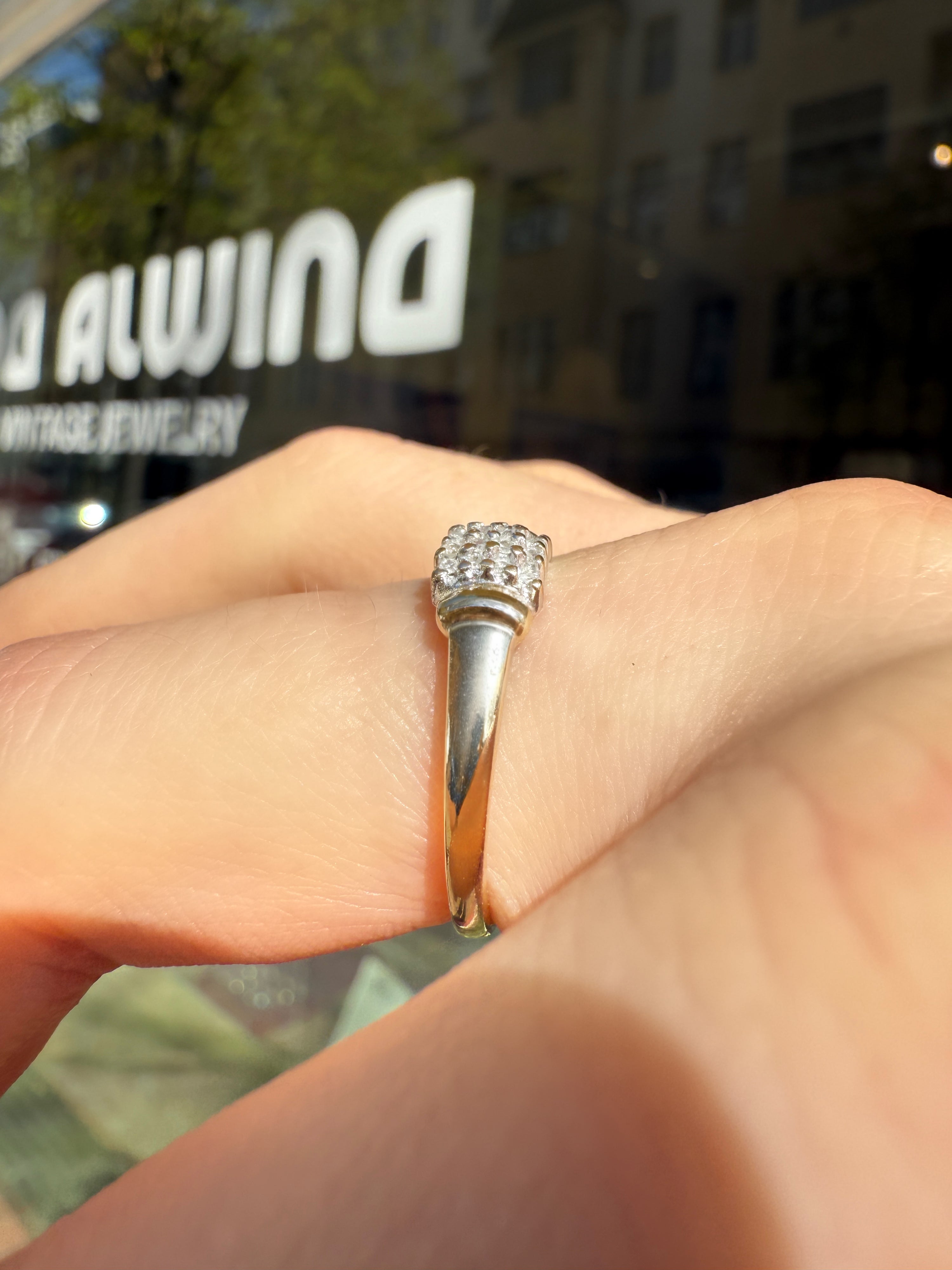 #855 14k Ring mit 16 Diamanten - RG 60