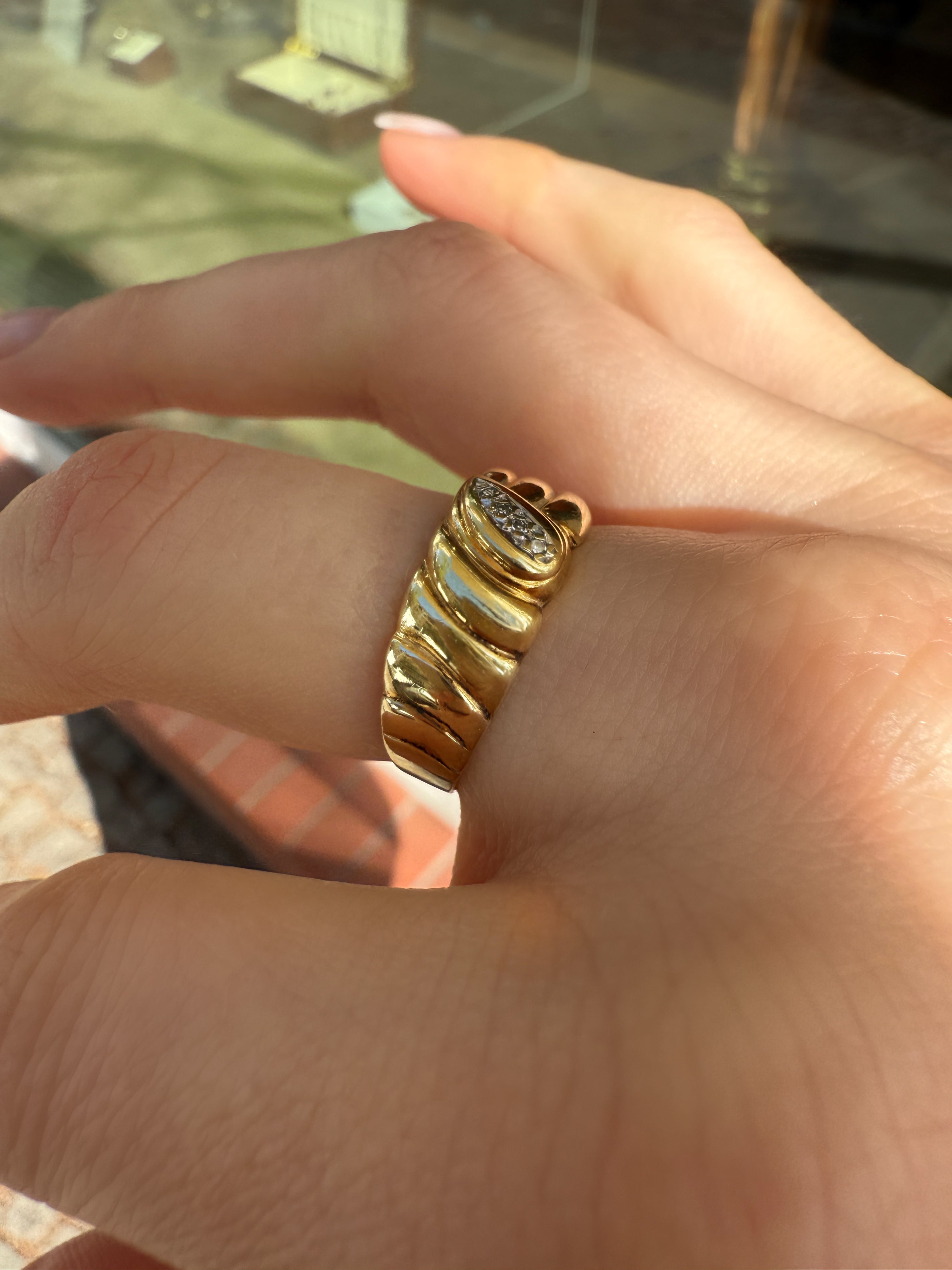 #849 8k Ring mit 4 Diamanten - RG 57