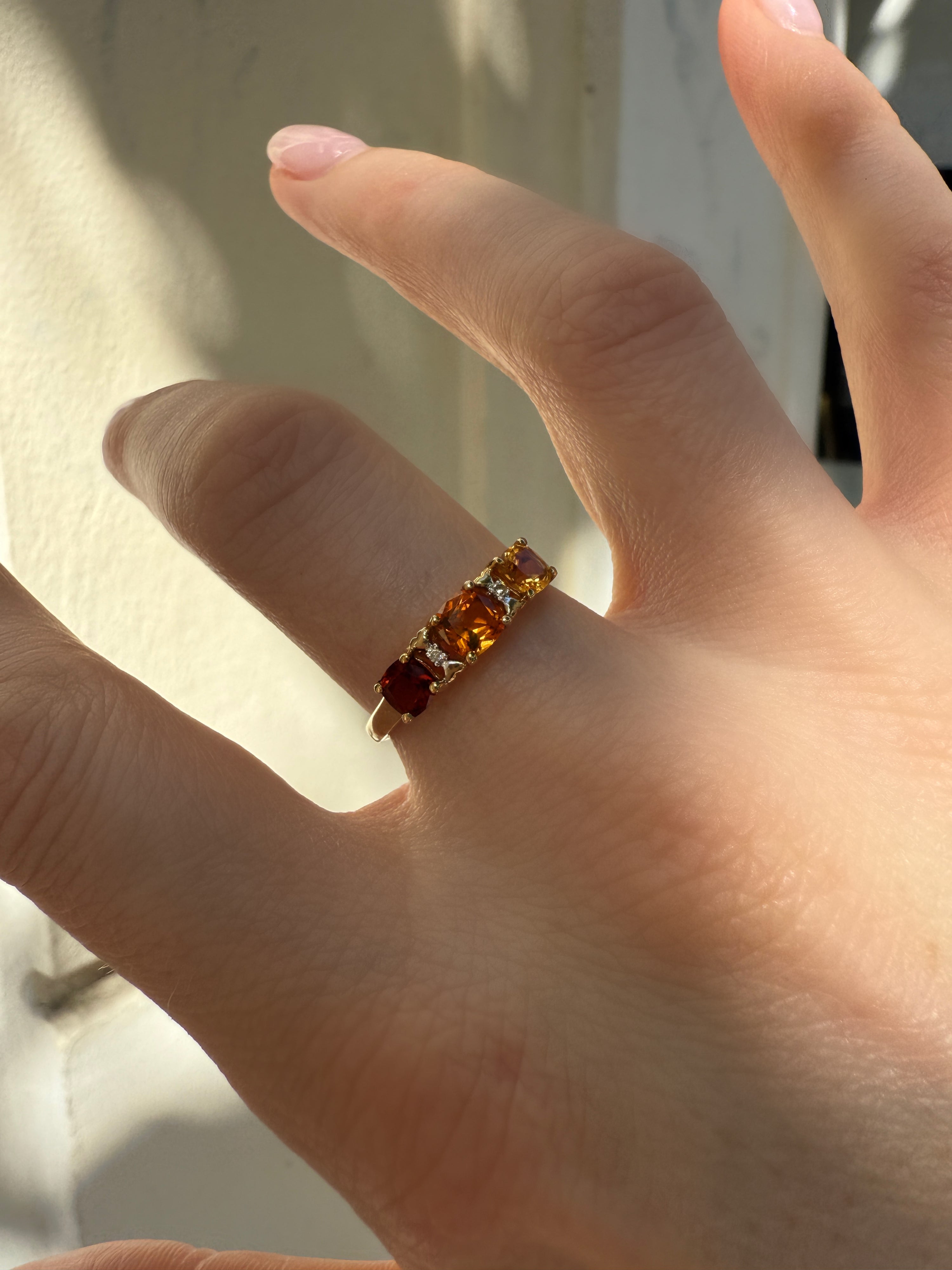 #1055 8k Ring mit Citrinen & Diamanten - RG 57