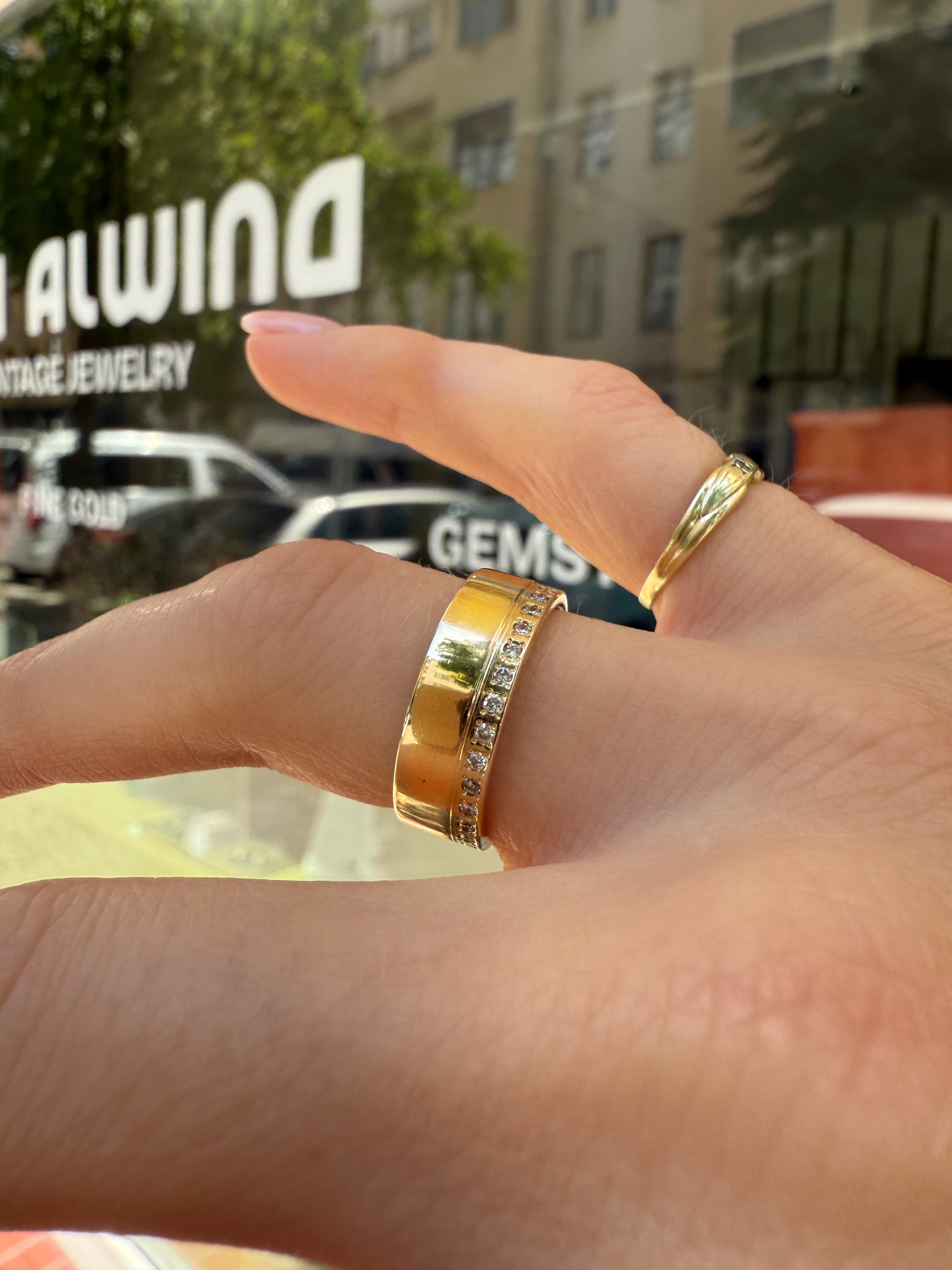 #1168 Sehr massiver 14k Ring mit Diamanten - RG 51