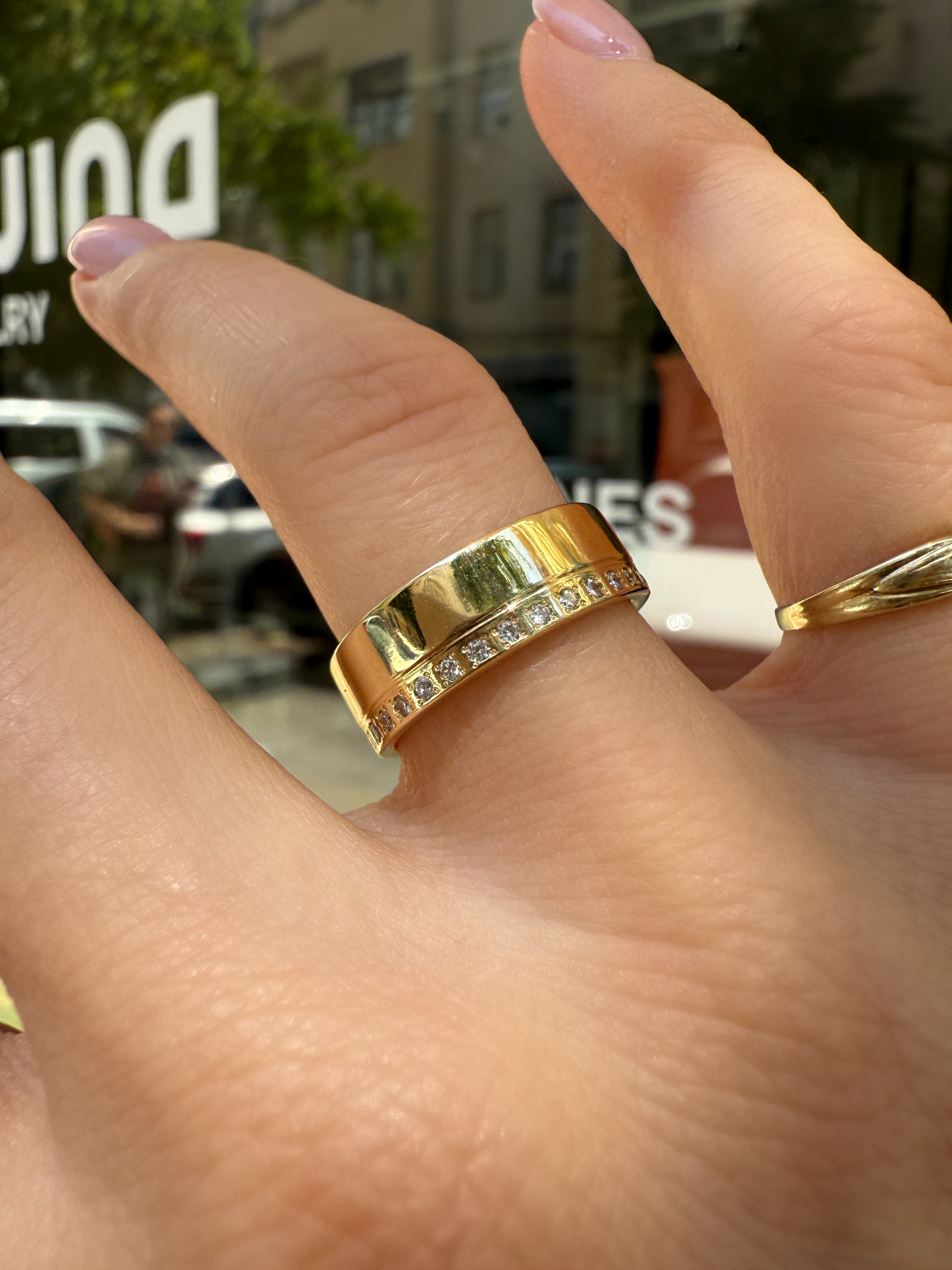 #1168 Sehr massiver 14k Ring mit Diamanten - RG 51