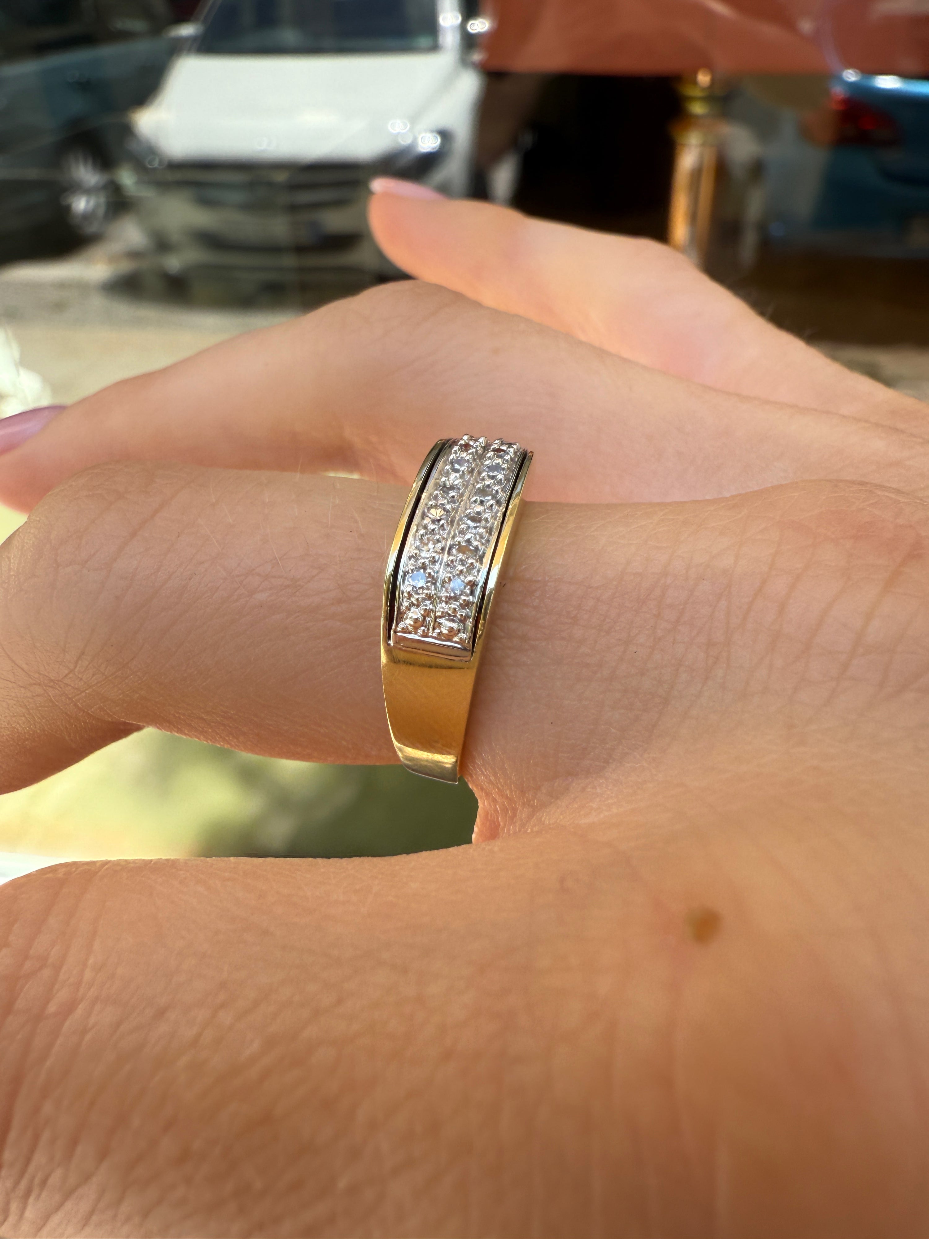 #1160 14k Ring mit 14 Diamanten - RG 55