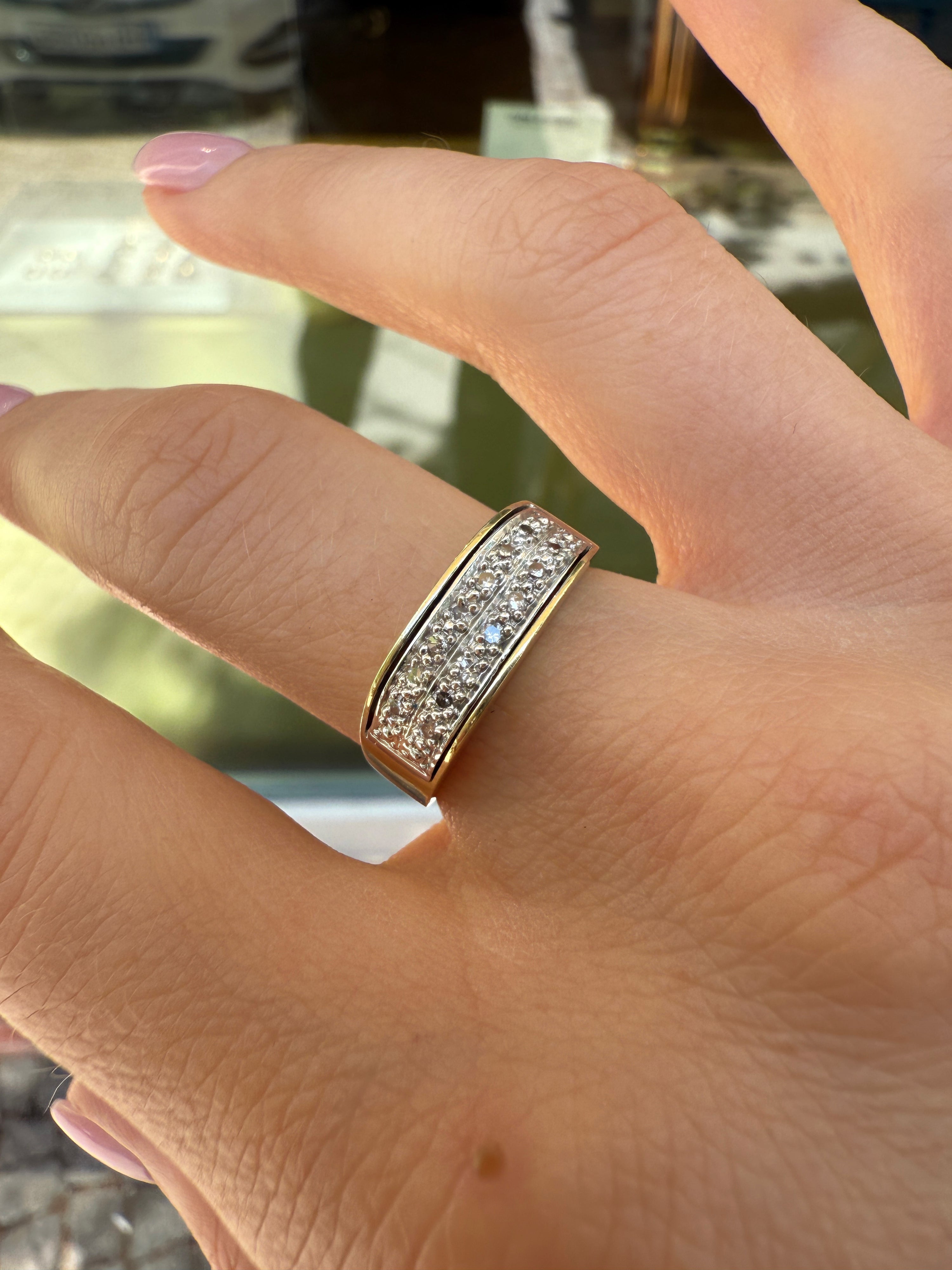 #1160 14k Ring mit 14 Diamanten - RG 55