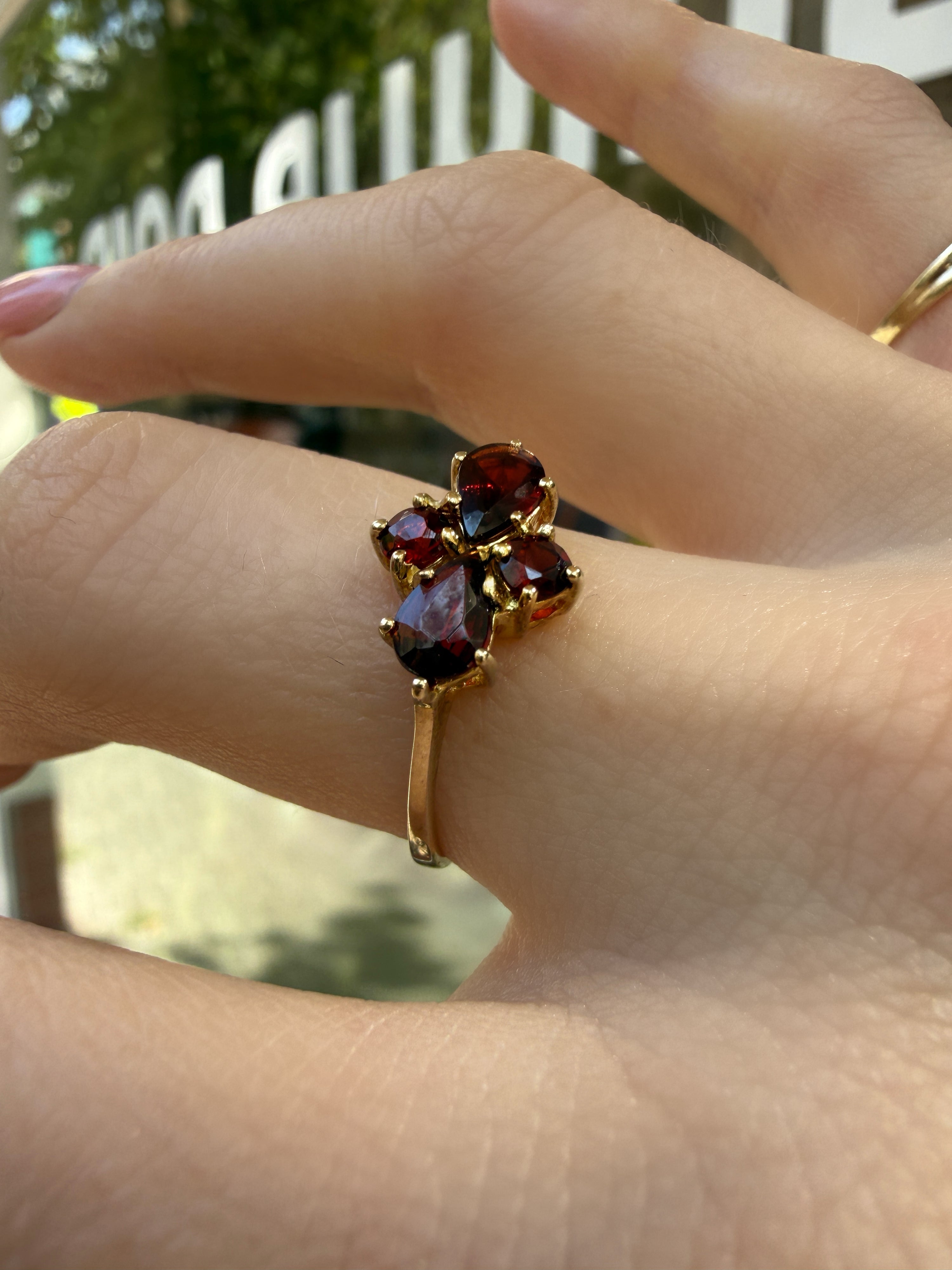 #1340 8k Ring mit Granat - RG 56