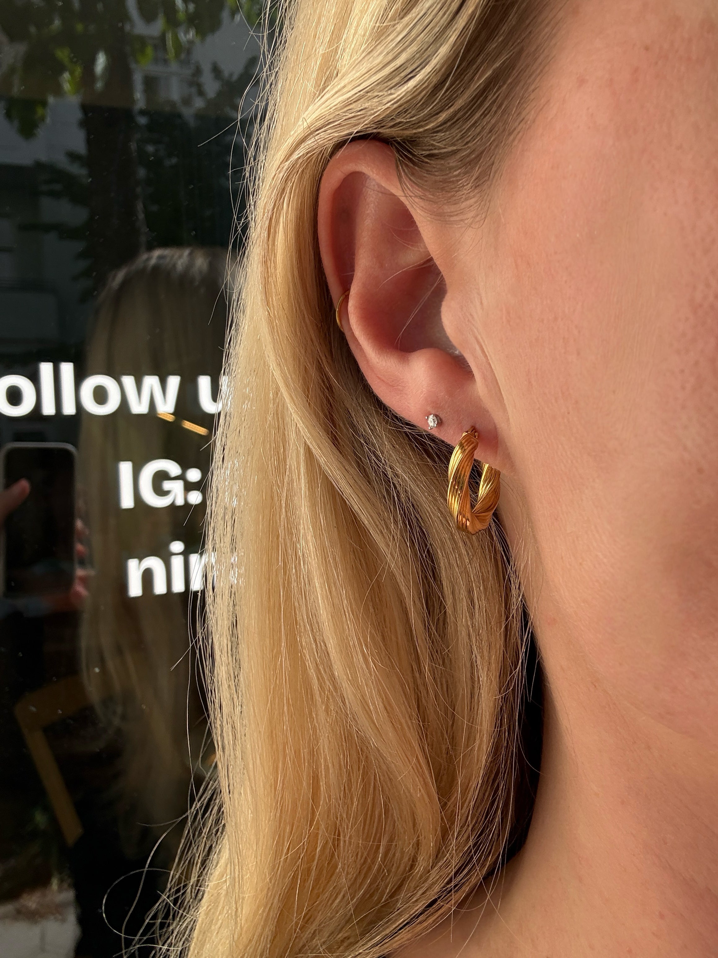 #1201 14k Hoop Earrings - 2cm
