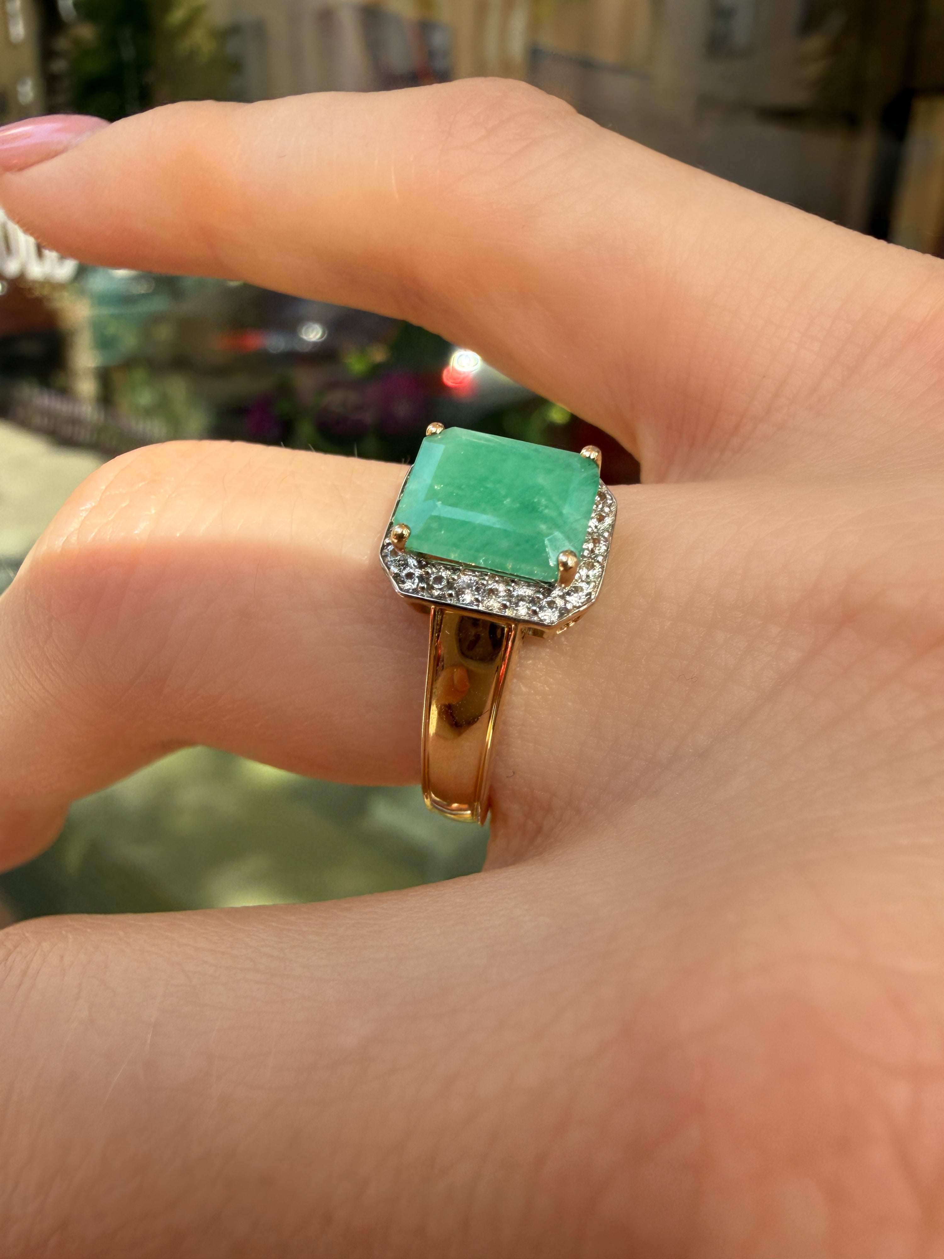 #1341 9k Ring mit Smaragd & 22 Diamanten - RG 53