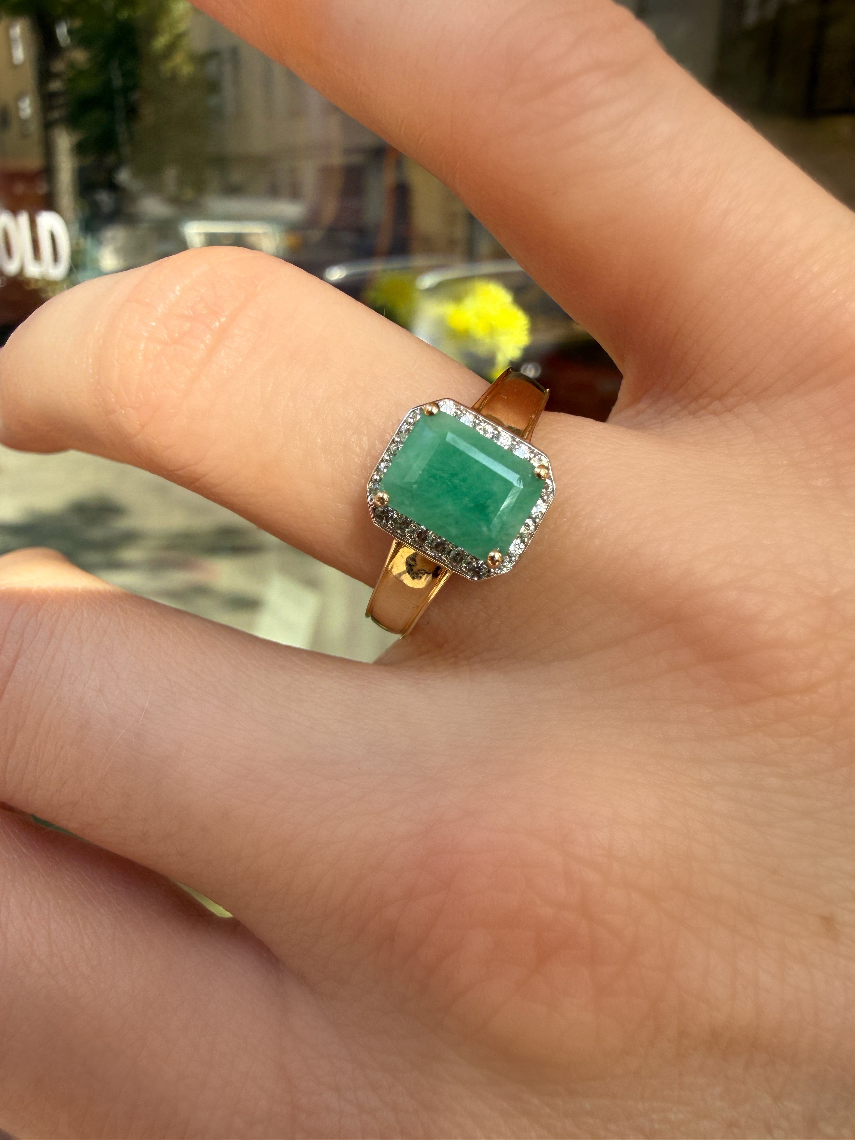 #1341 9k Ring mit Smaragd & 22 Diamanten - RG 53