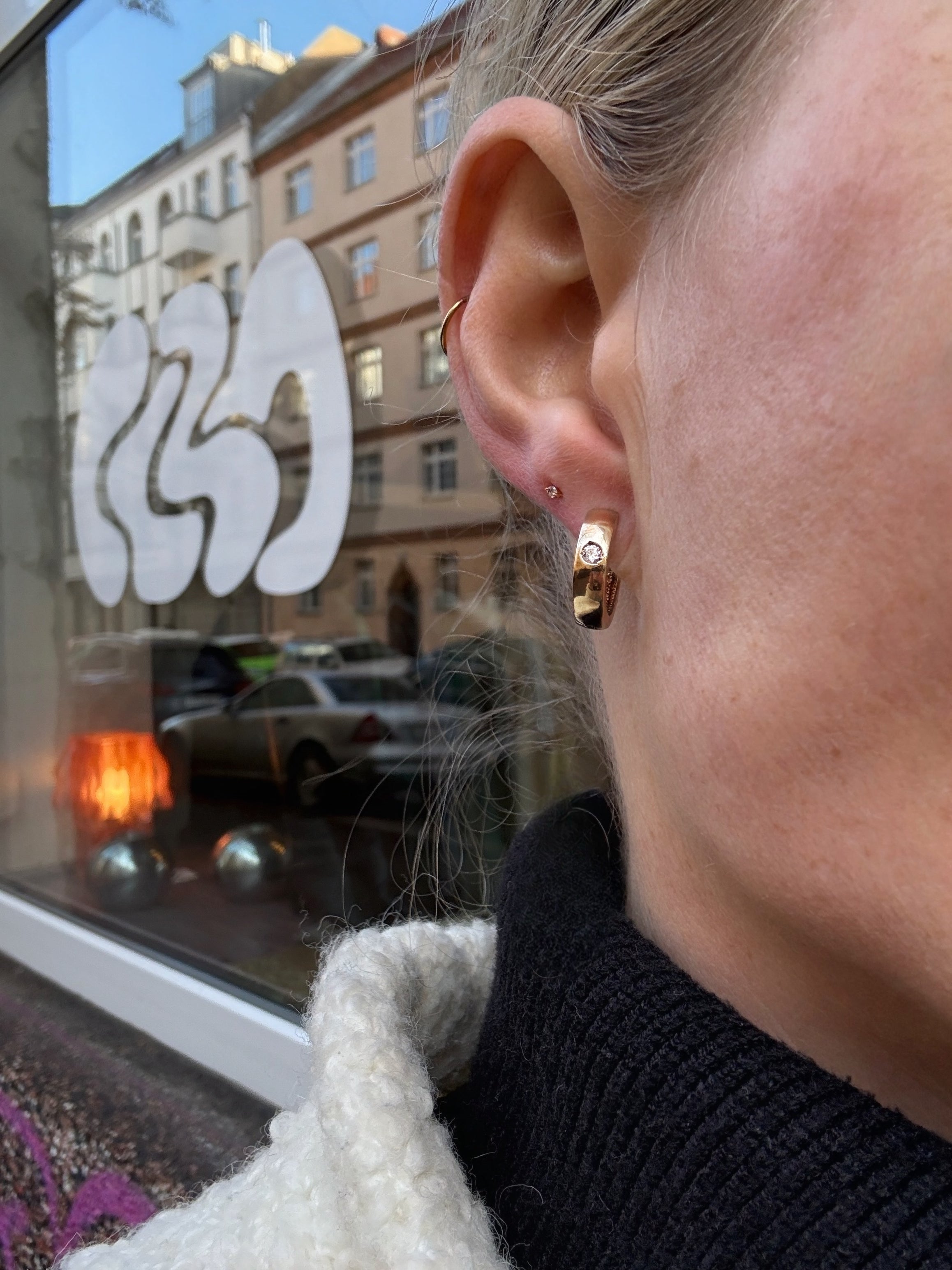 #372 8k Creolen mit Zirkon - 1,5cm