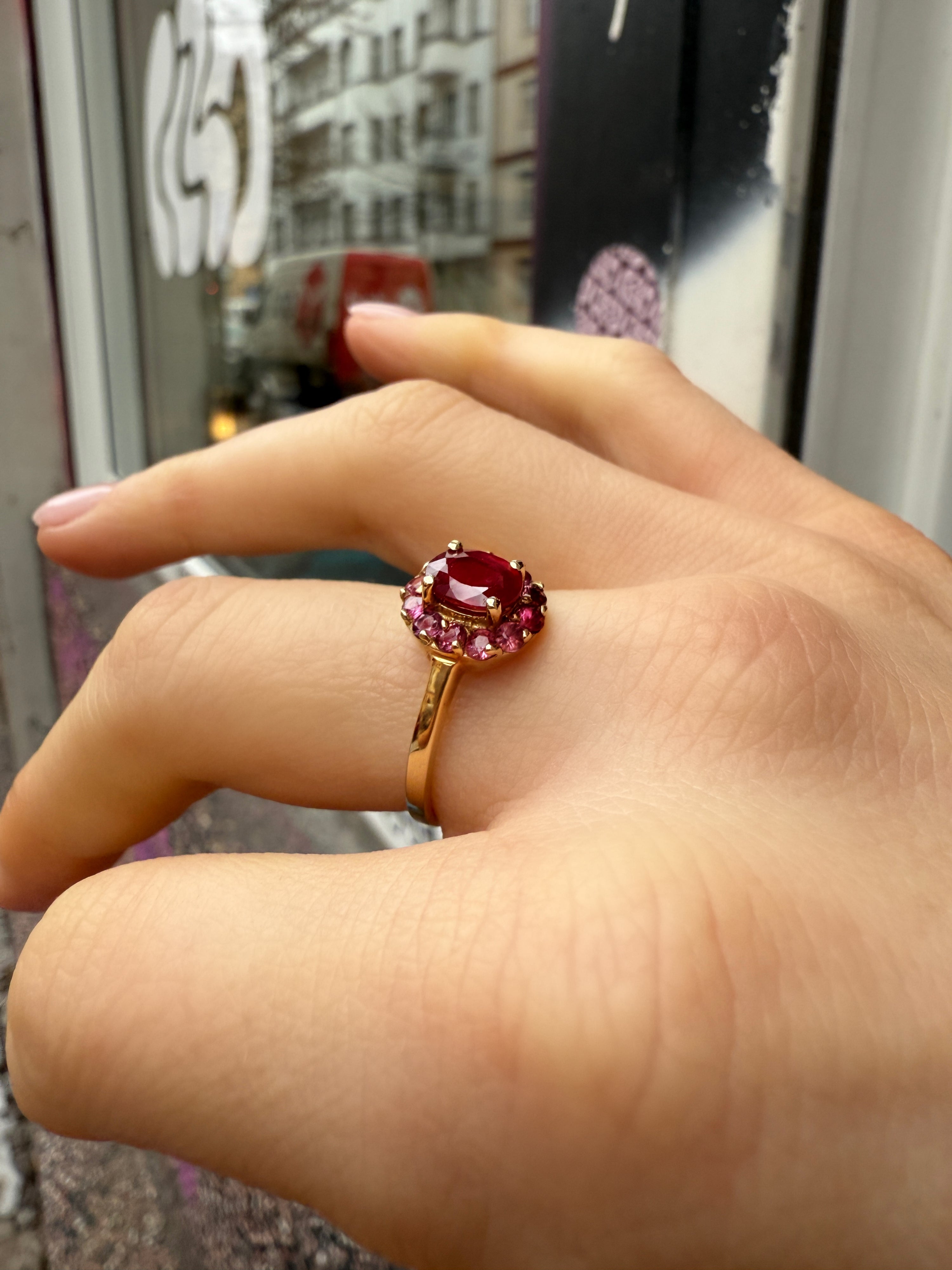 #607 9k Ring mit Rubinen - RG 60