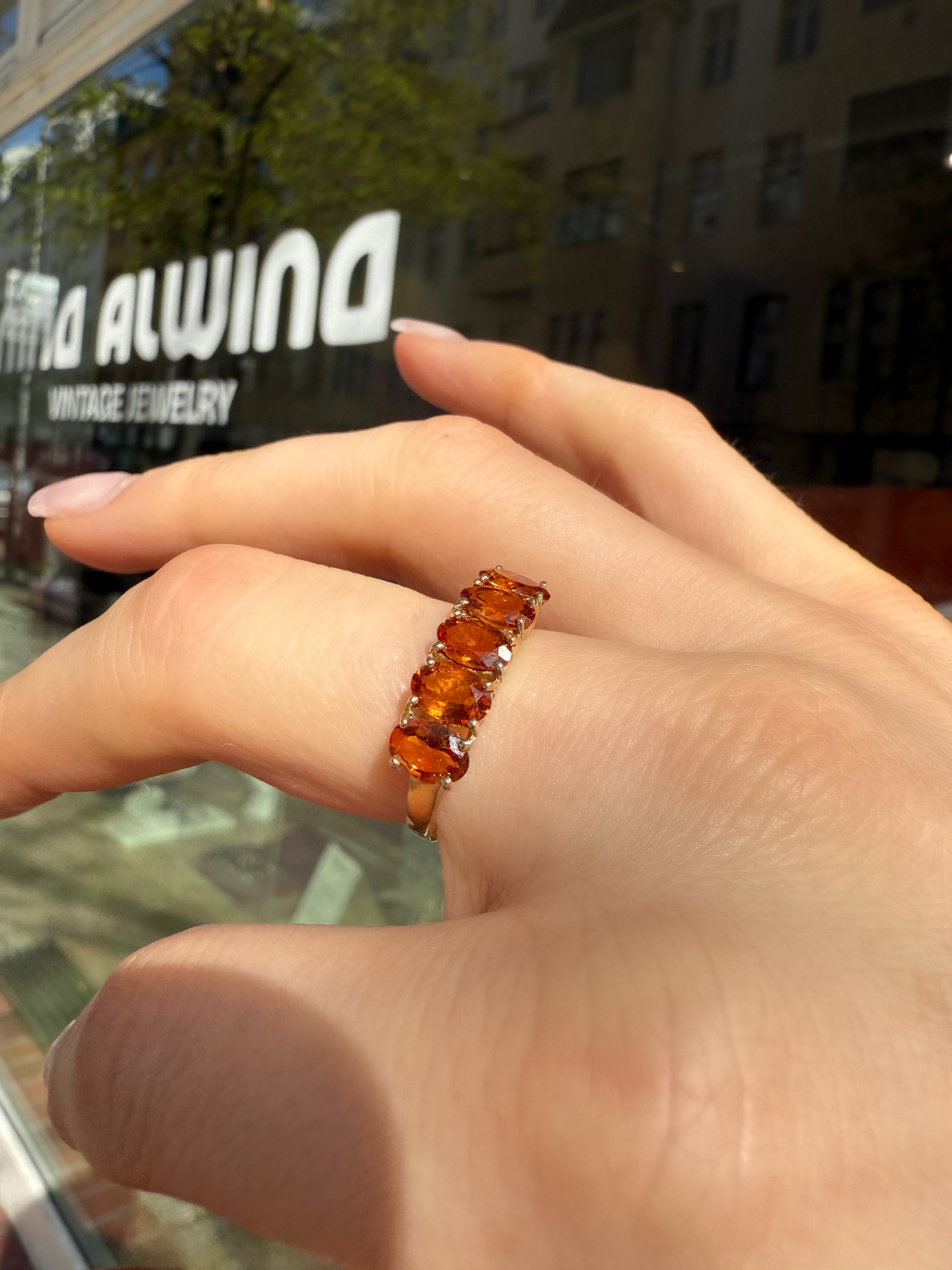 #858 9k Ring mit Hessonit - RG 55