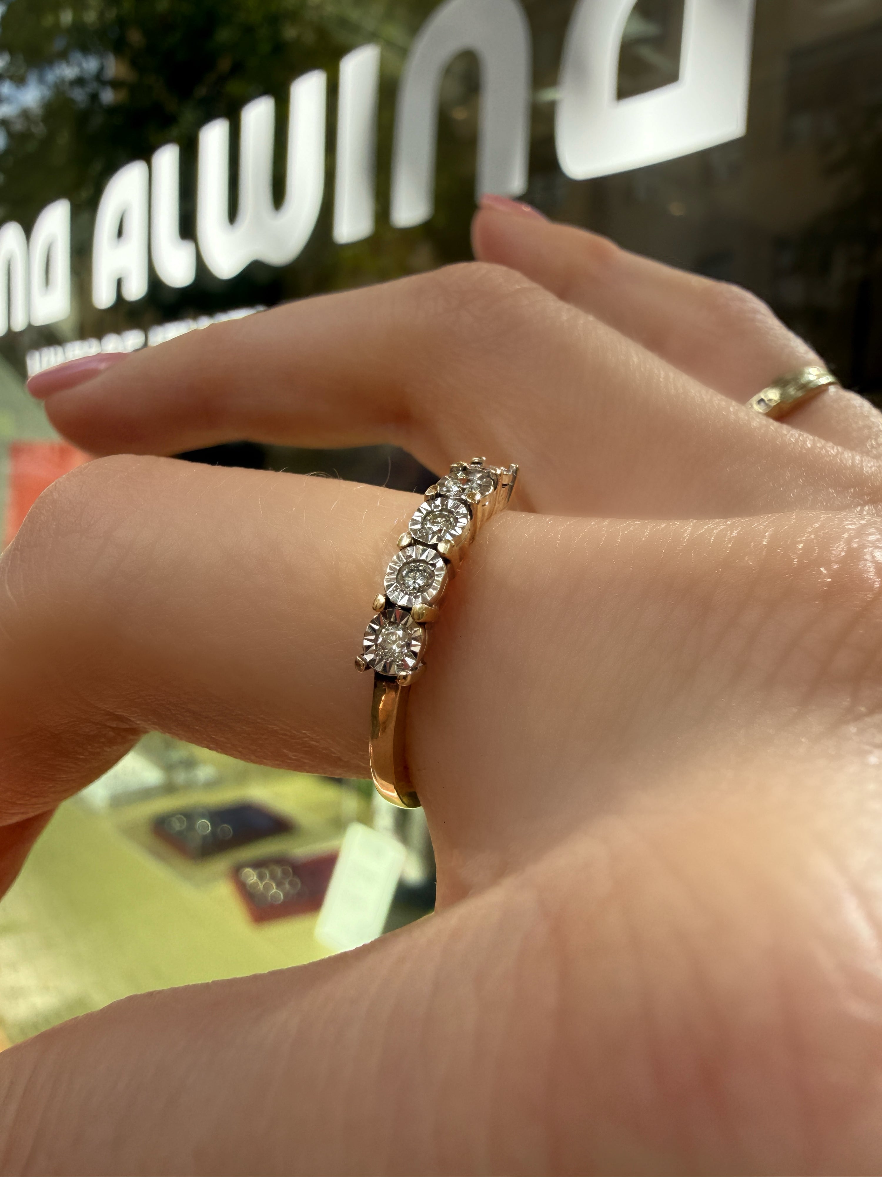 #1337 9k Ring mit 5 Diamanten - RG 57