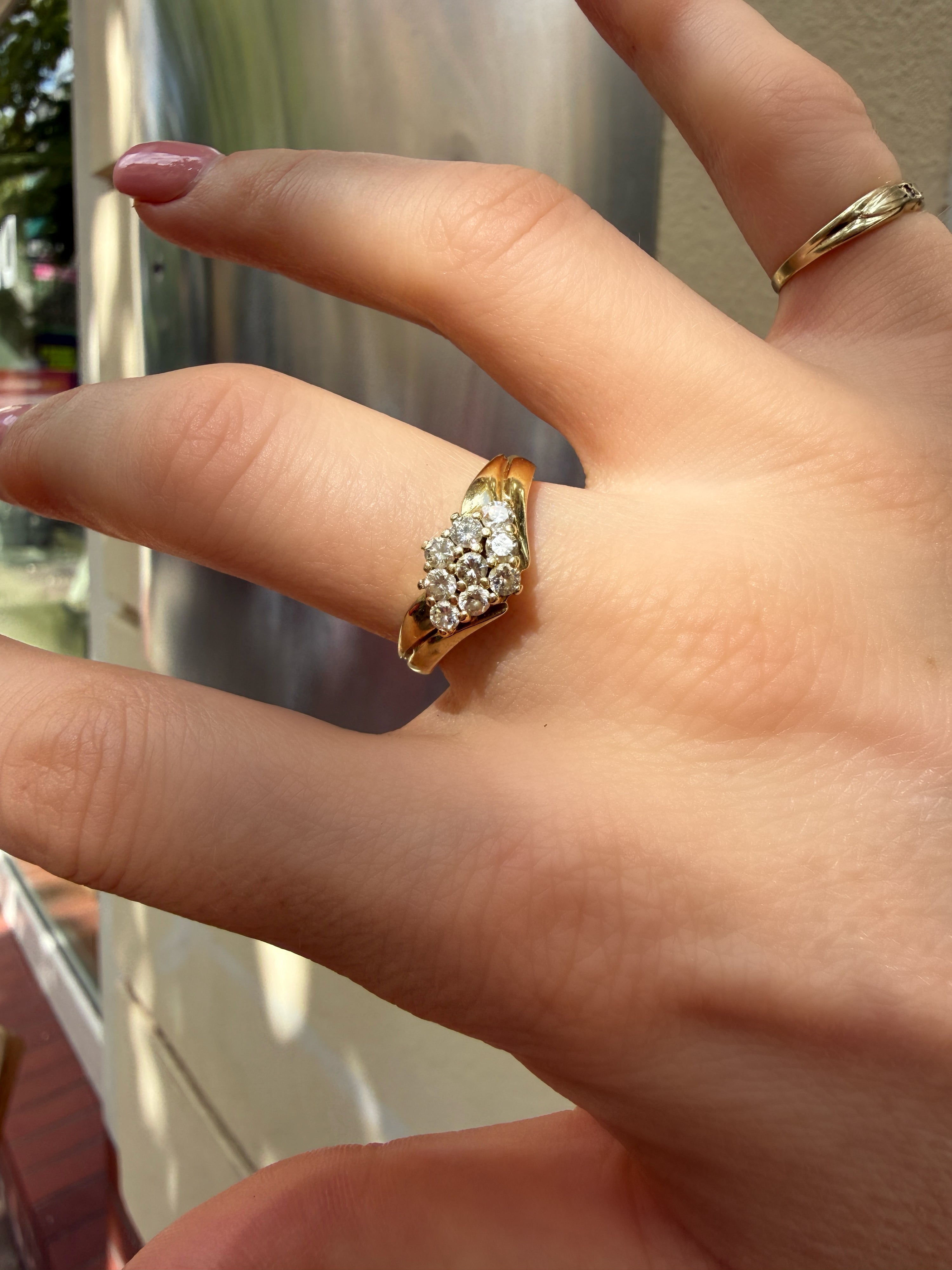 #1328 14k Ring mit 9 Diamanten - RG 56