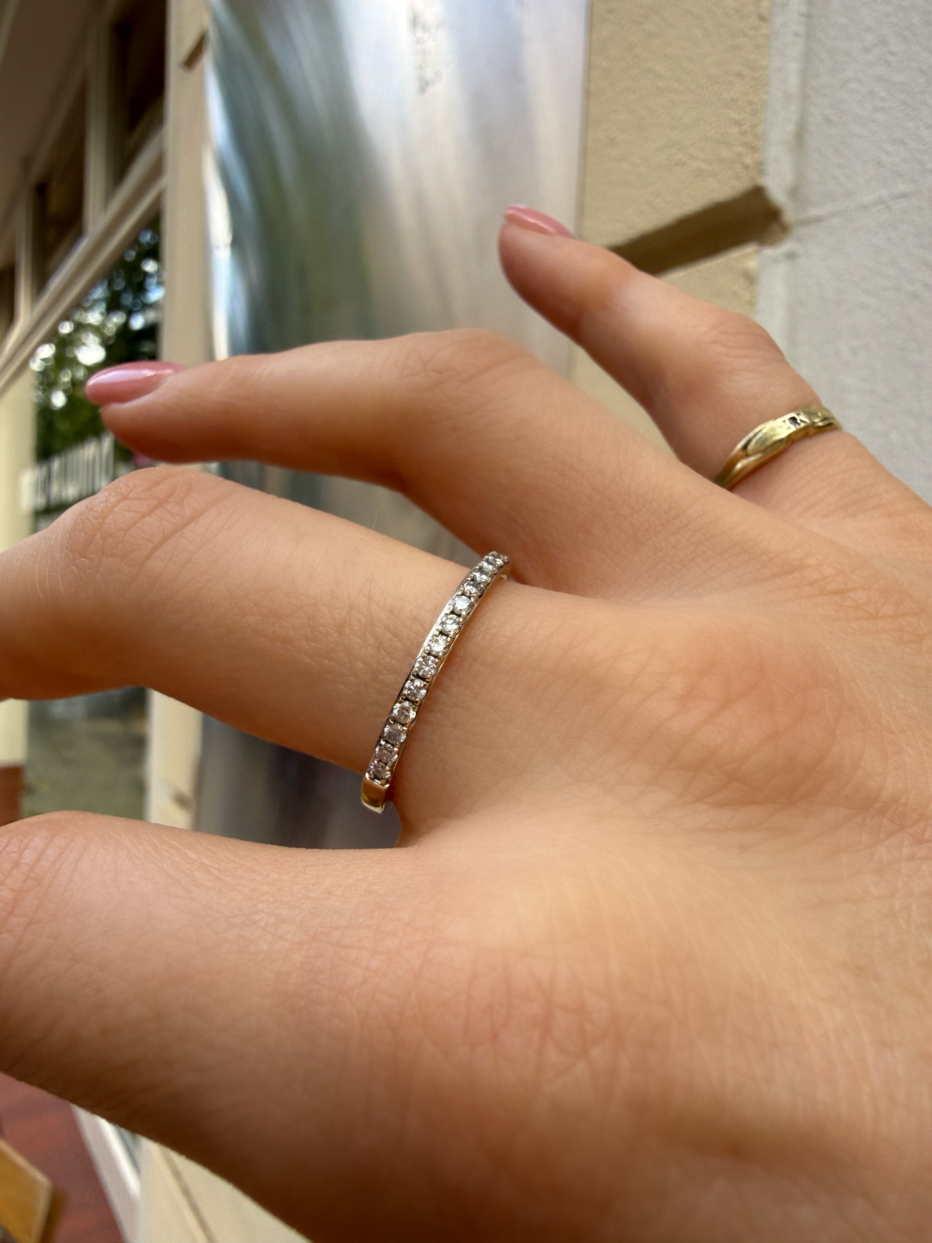 #1334 Massiver 9k Ring mit 17 Diamanten - RG 60