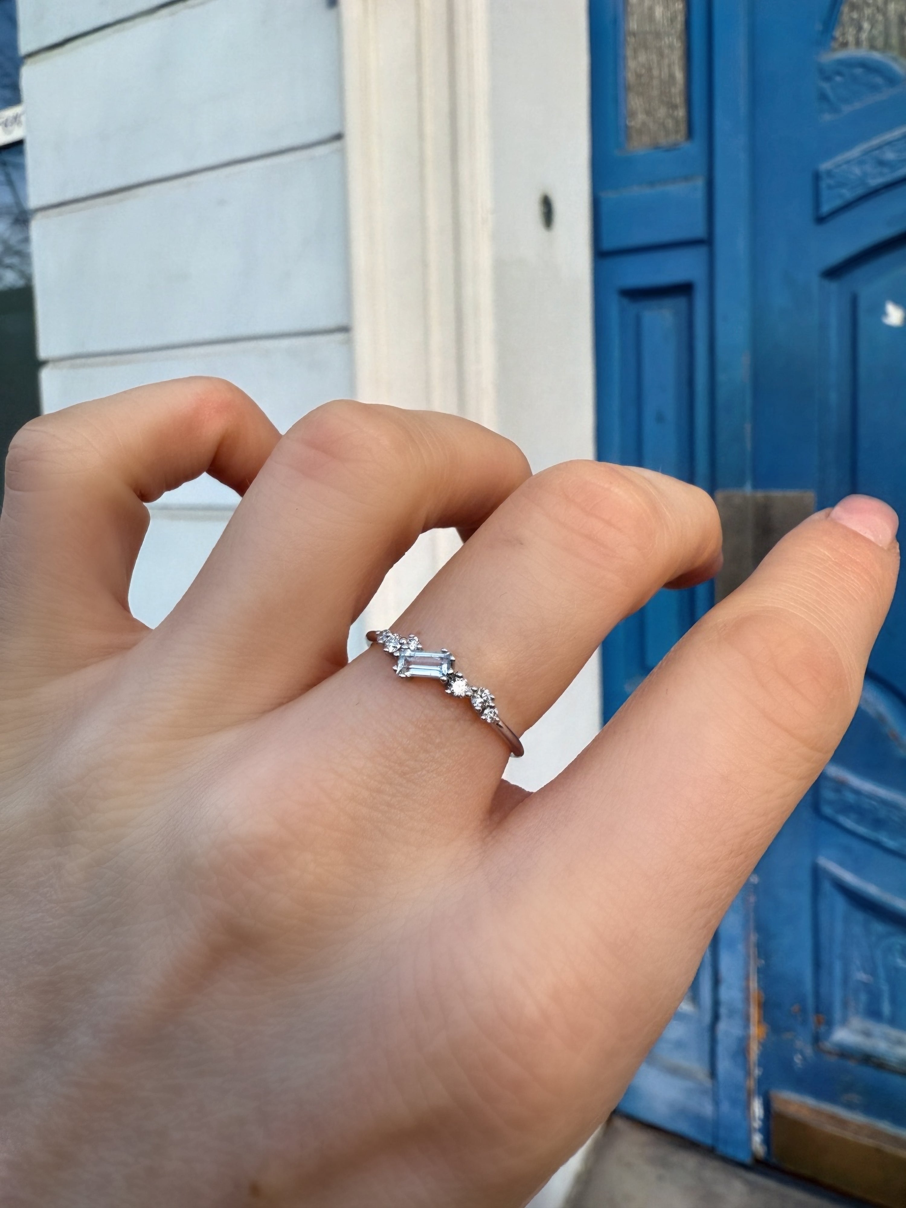 #245 14k Ring Weißgold mit Diamanten - RG 56