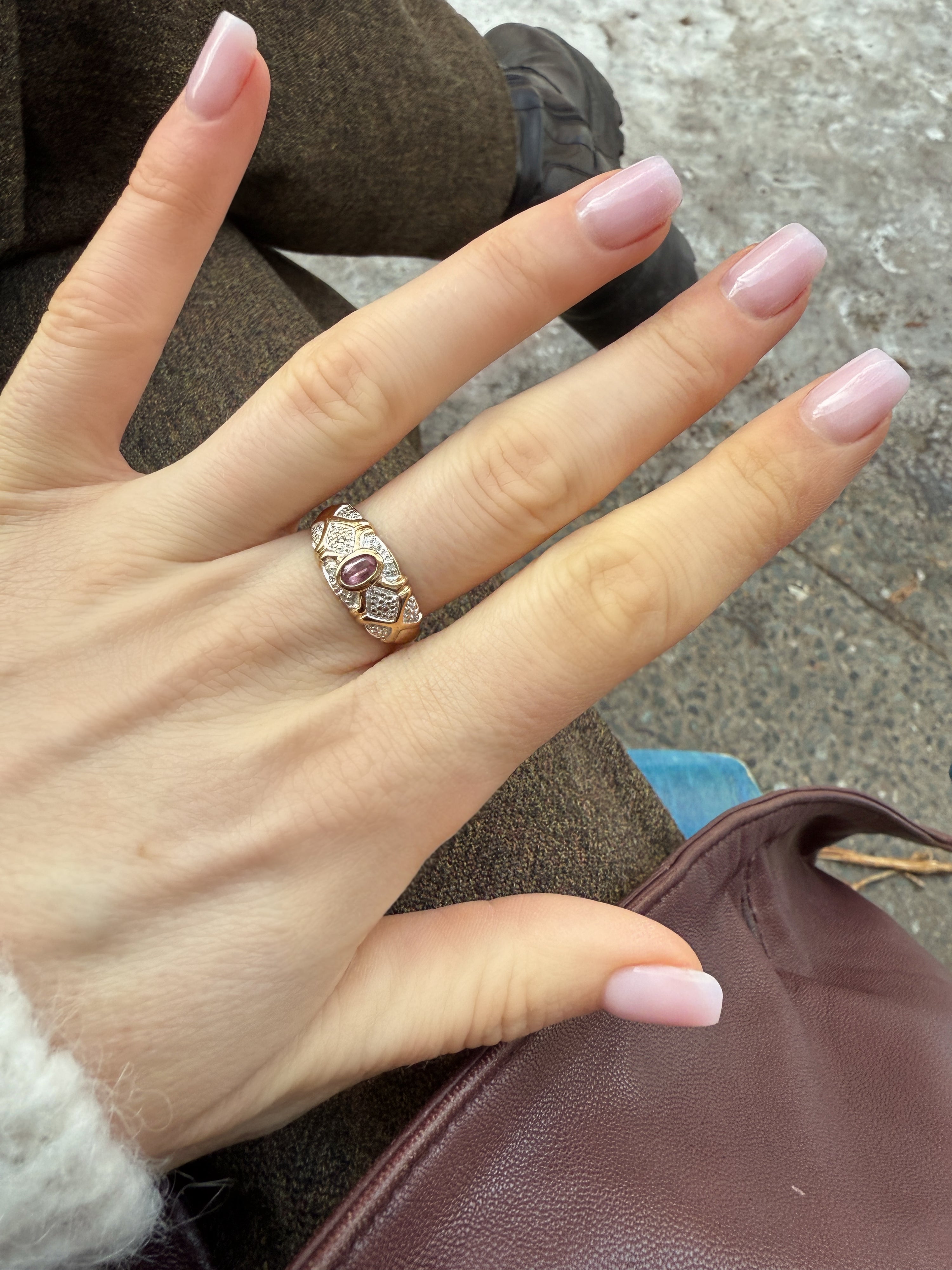 #529 8k Ring mit Rubin & 2 Diamanten - RG 56,5