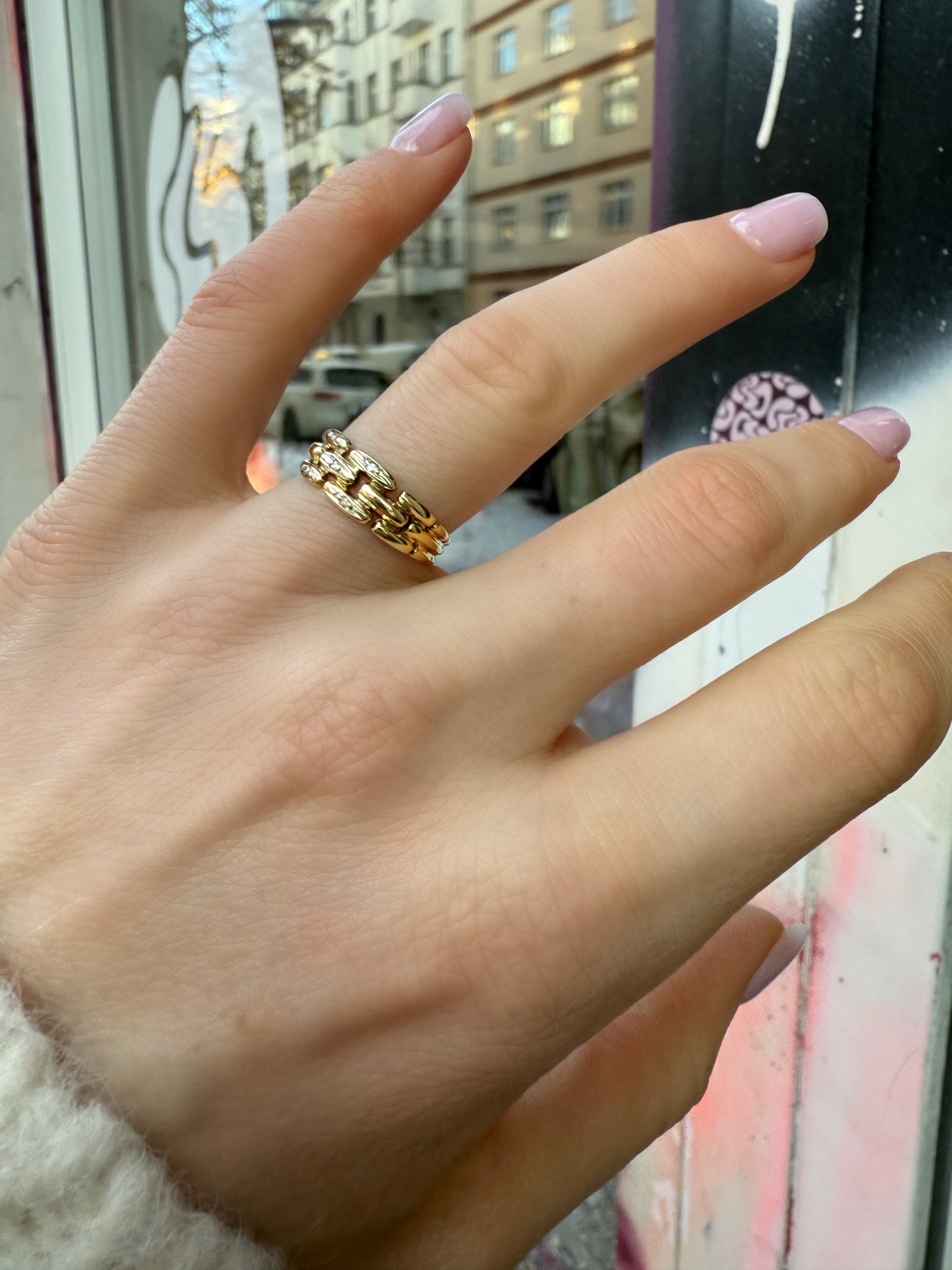 #520 Massiver 8k Ring mit 5 Diamanten - RG 51