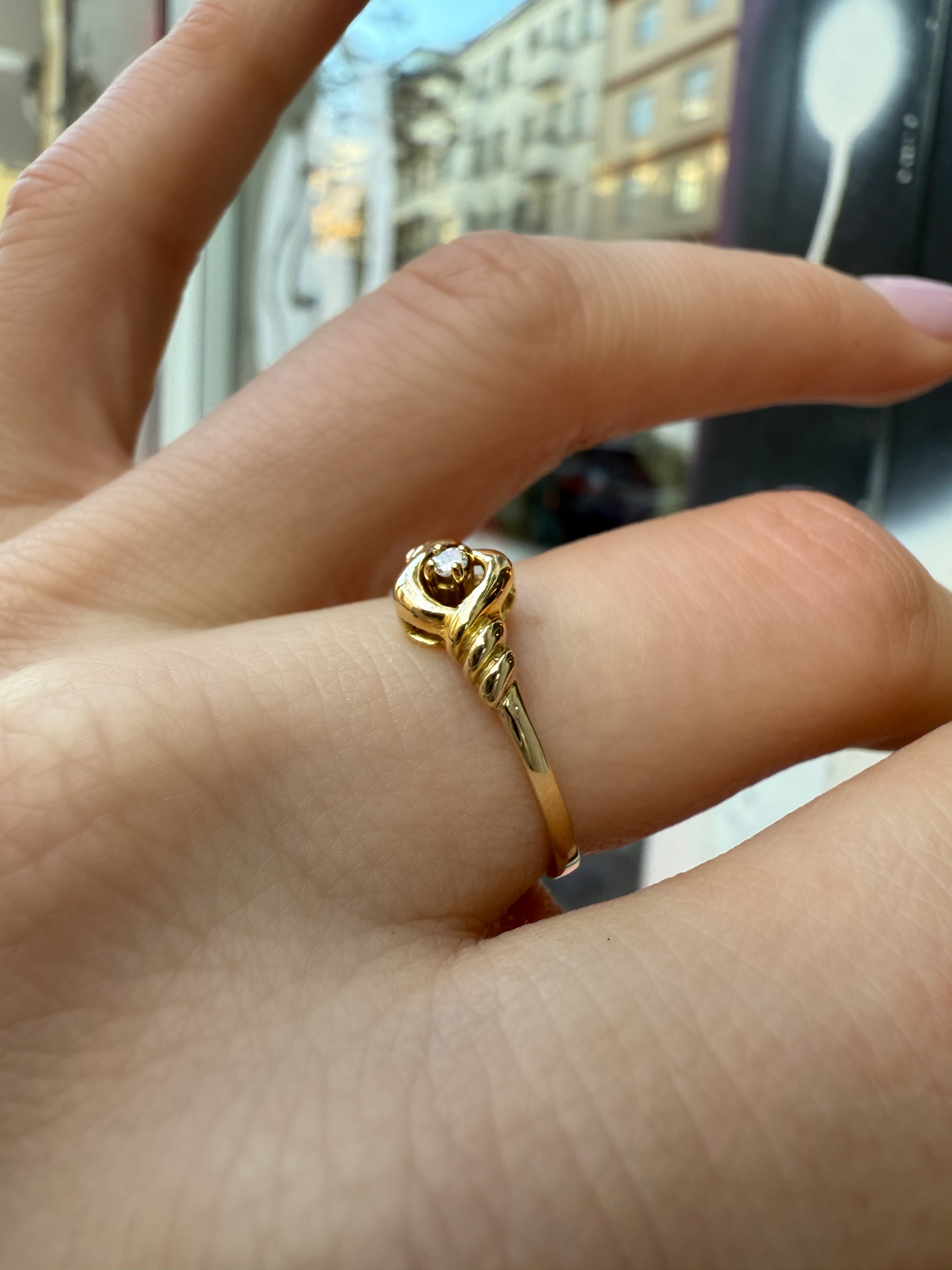 #517 8k Ring mit Diamant - RG 56