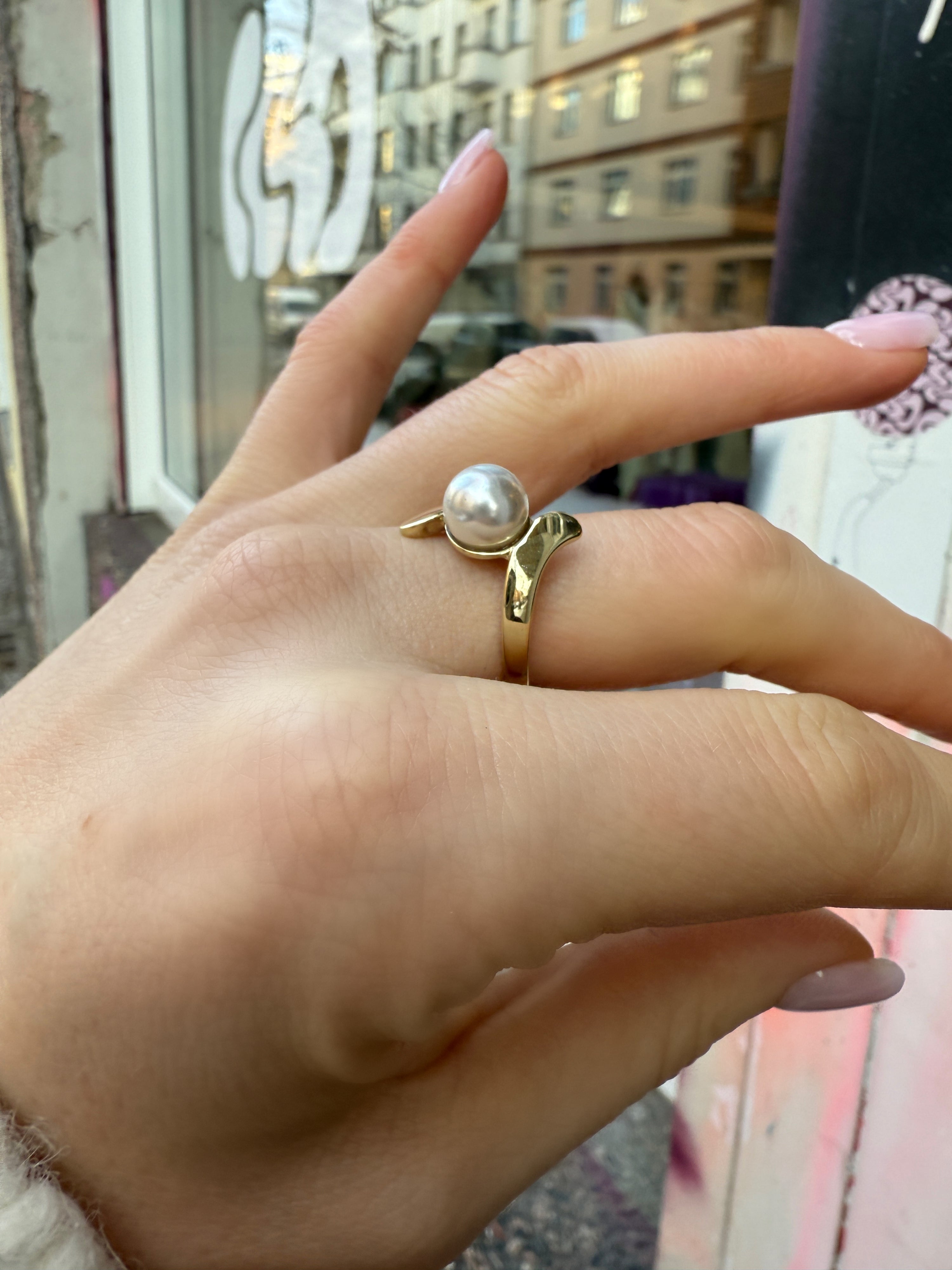 #531 Massiver 8k Ring mit Perle - RG 55