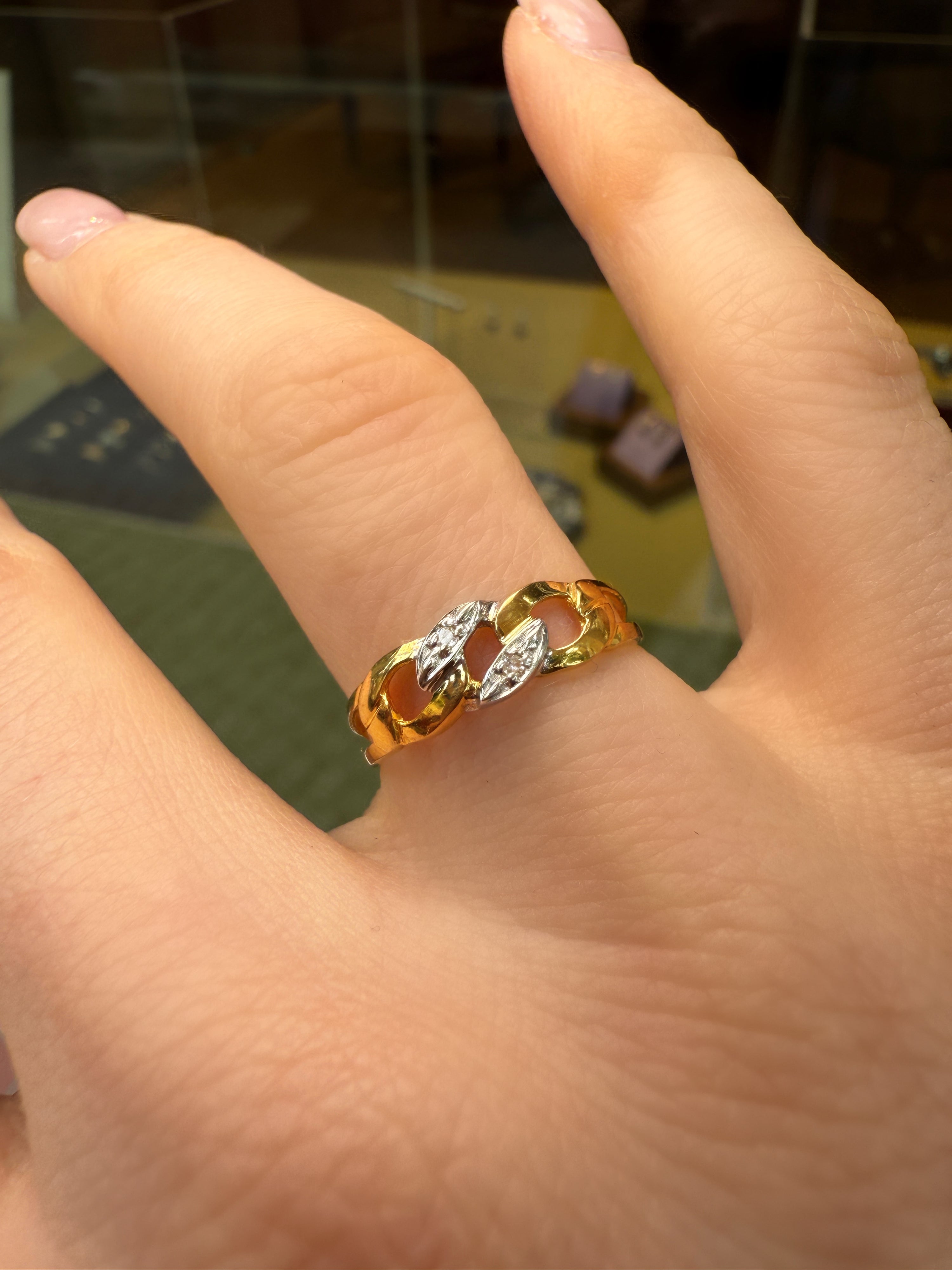 #966 8k Ring mit 2 Diamanten - RG 52