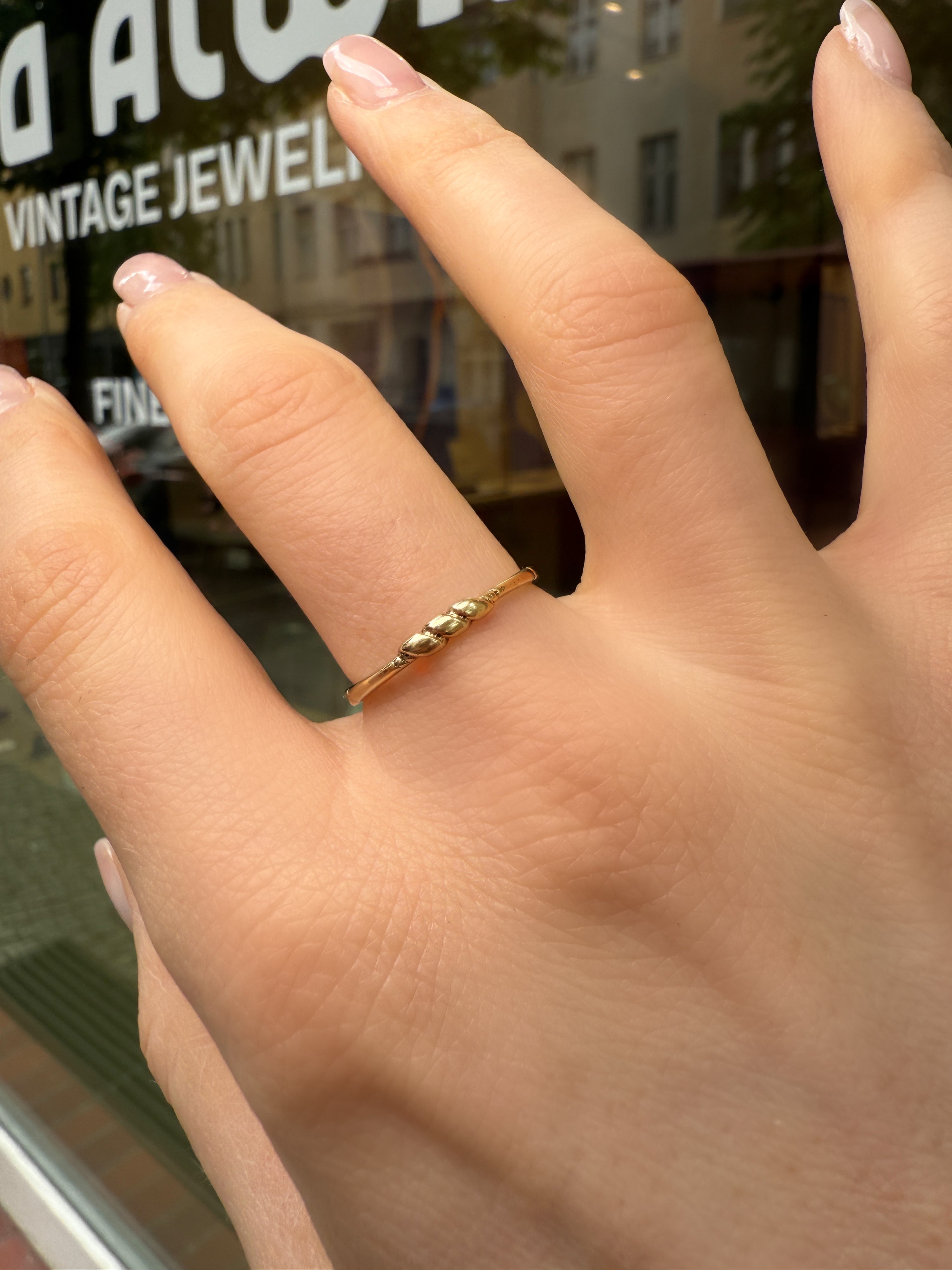 #972 8k Ring - RG 57