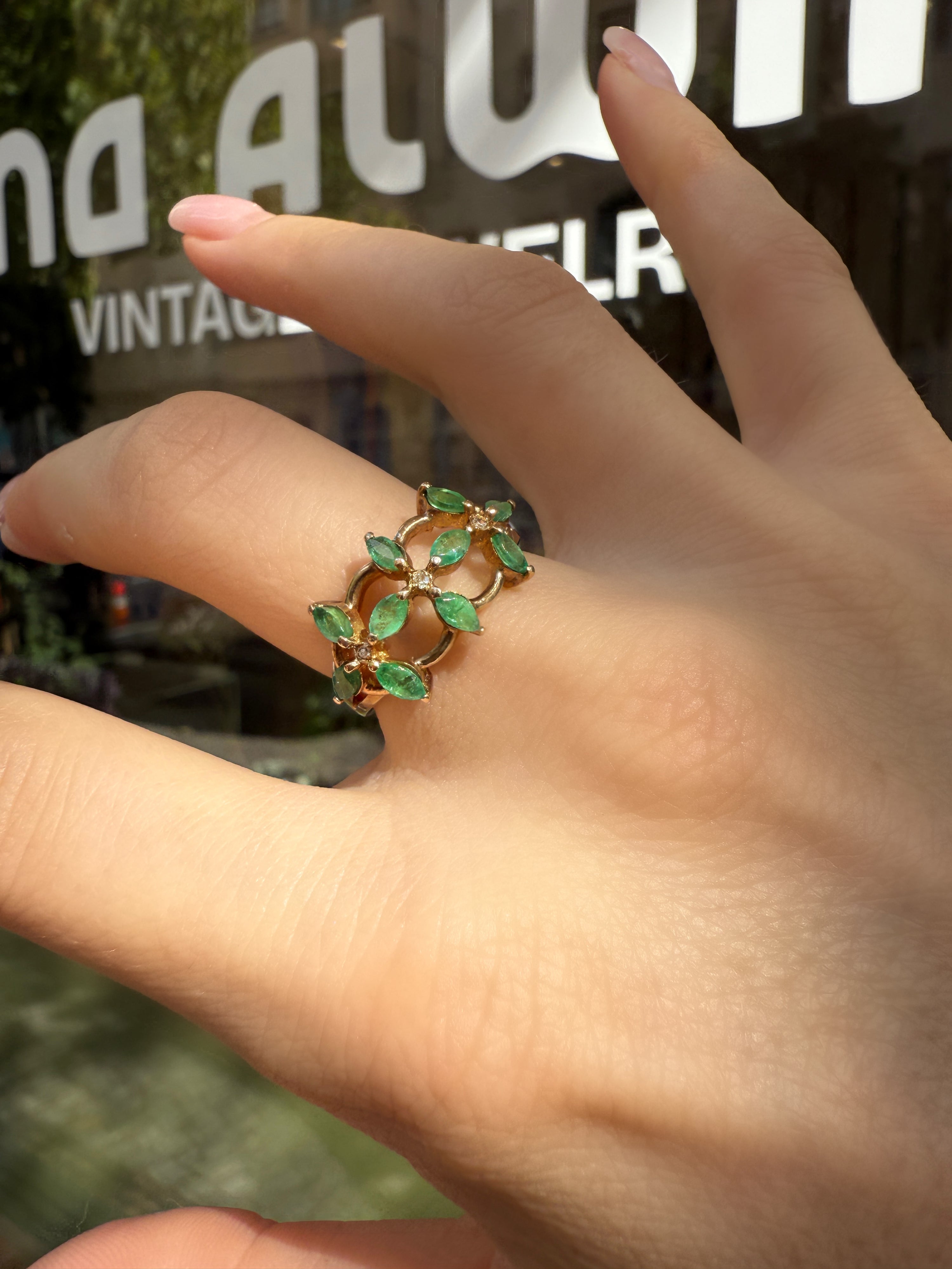 #1239 8k Ring mit Smaragden & Diamanten - RG 57