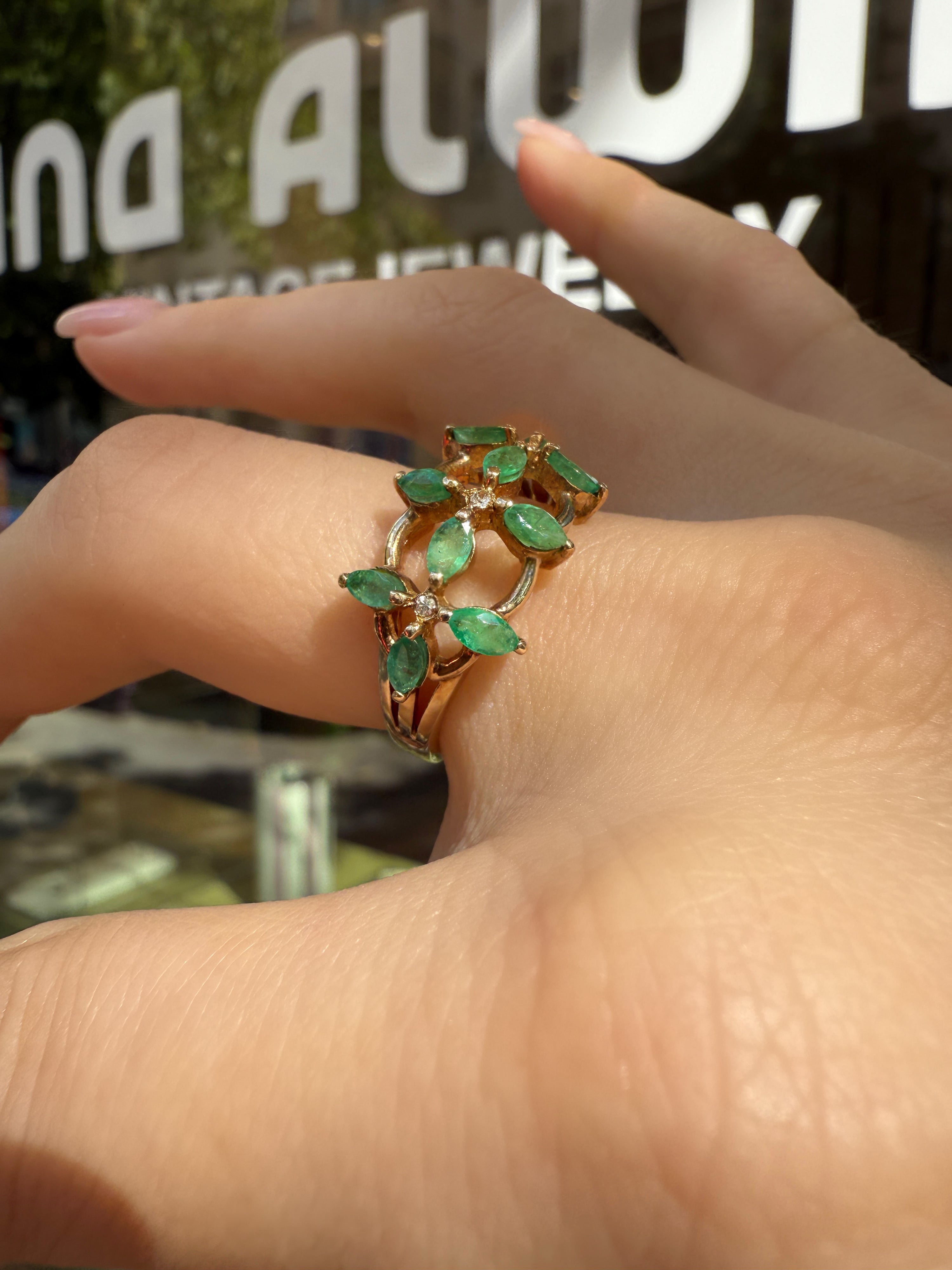 #1239 8k Ring mit Smaragden & Diamanten - RG 57