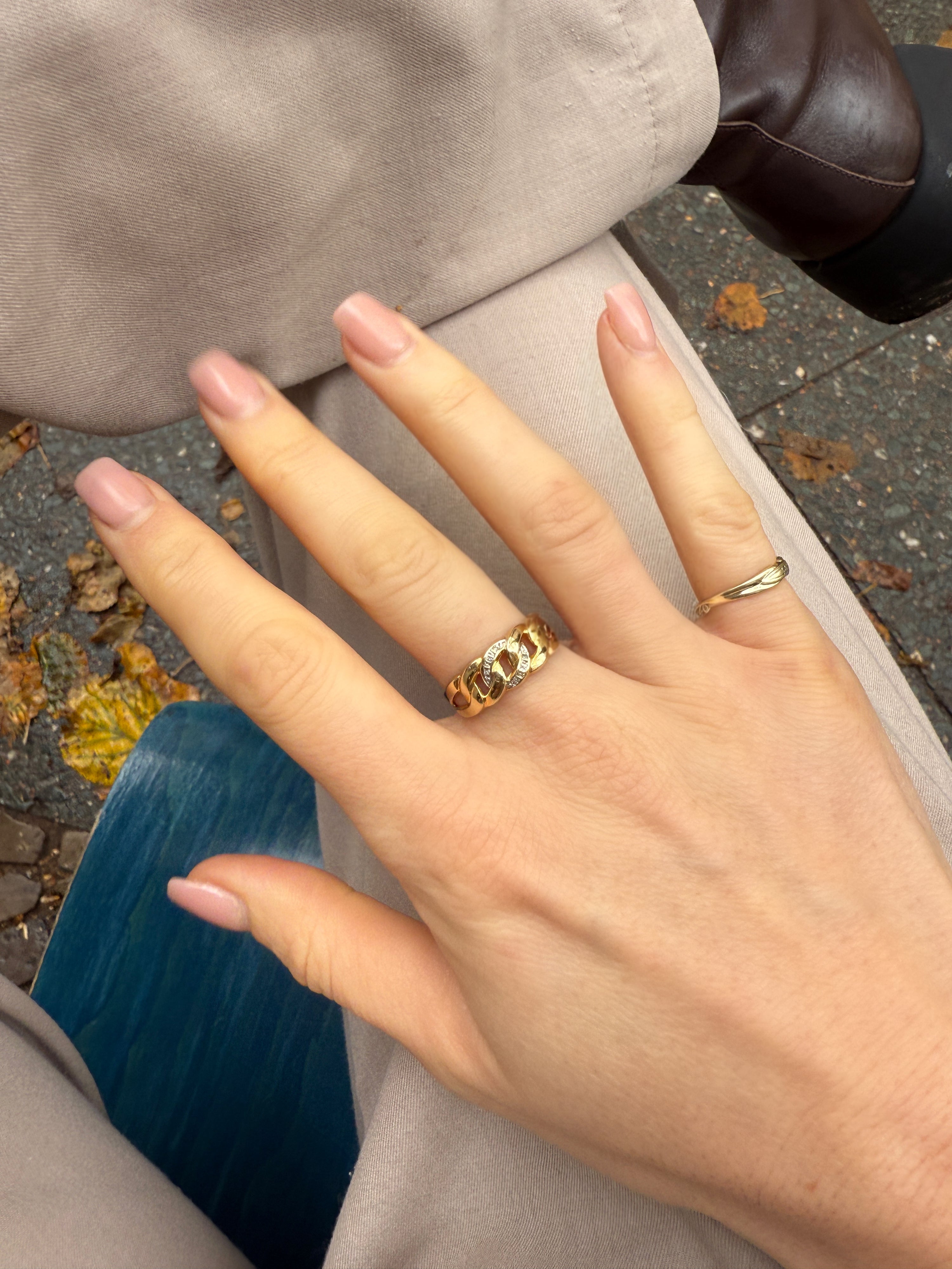 #299 8k Ring mit Diamanten - RG 57