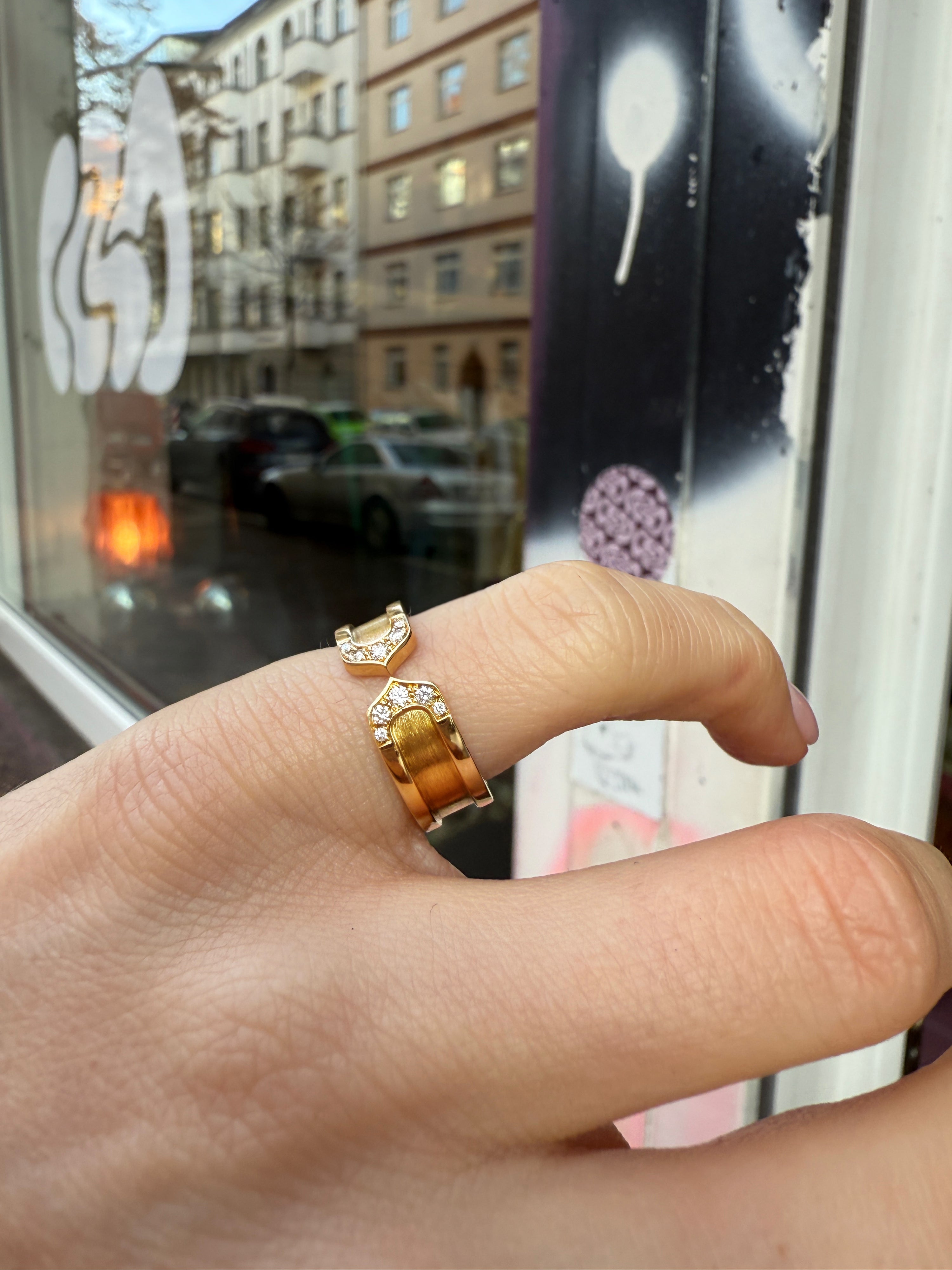 #399 18k Cartier C2 Ring - RG 49