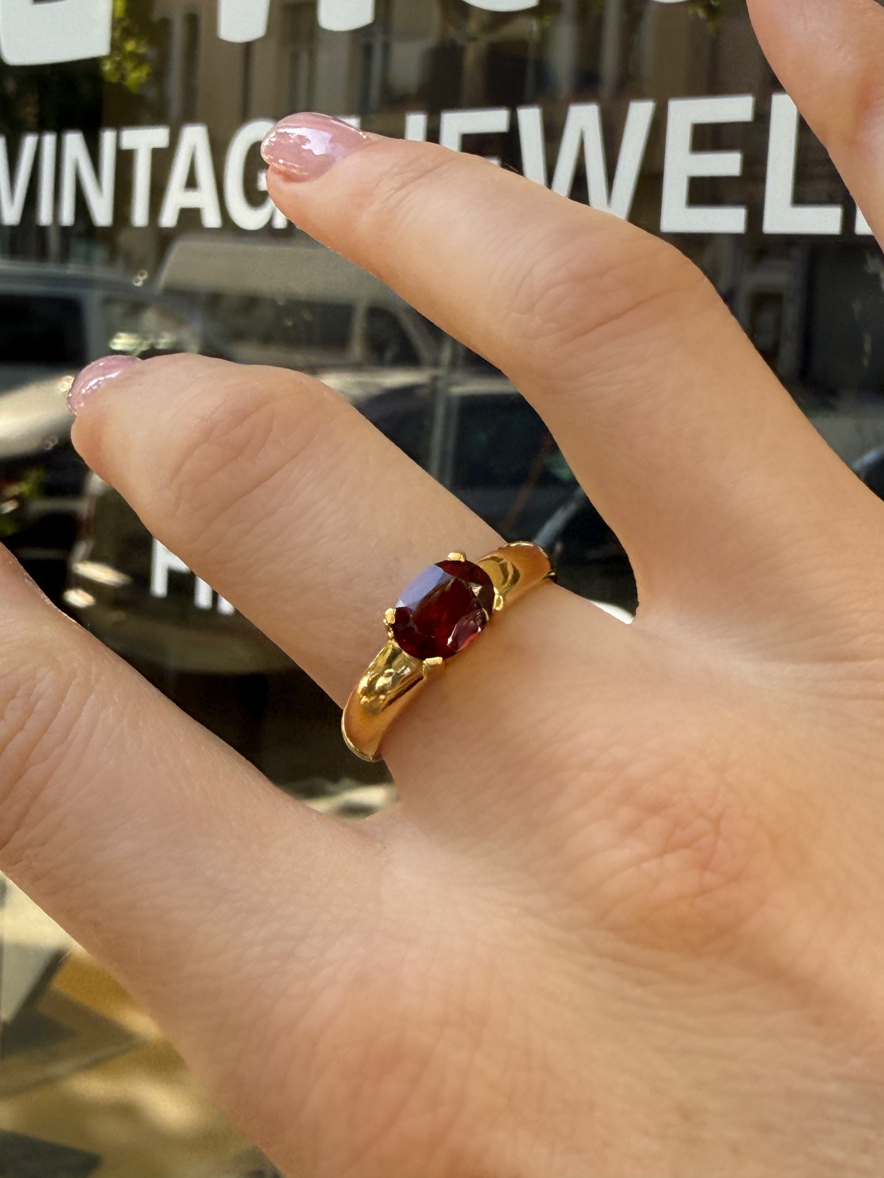 #1179 Massiver 8k Ring mit Granat - RG 57