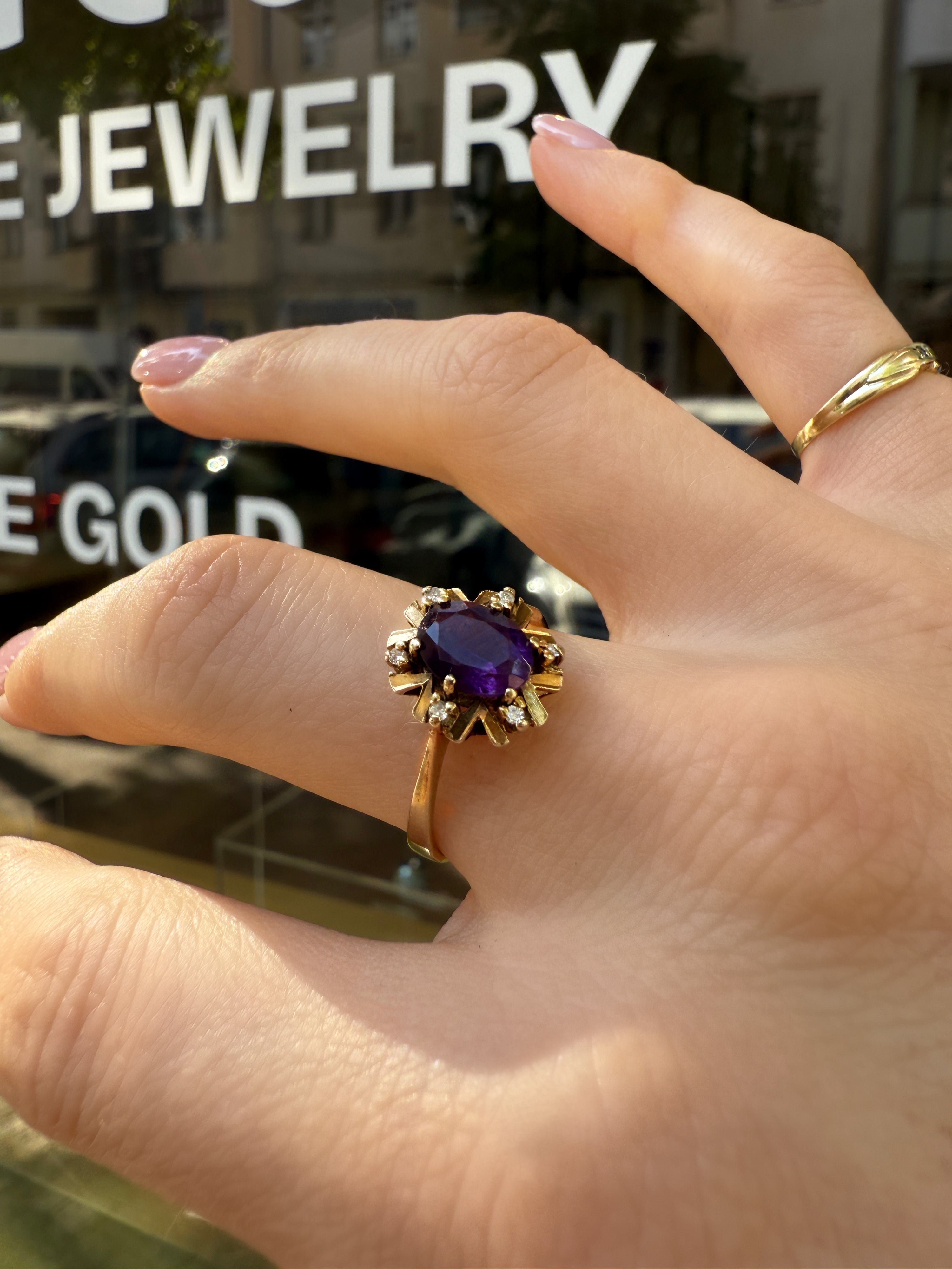 #1178 Massiver 8k Ring mit Amethyst & 6 Diamanten - RG 57