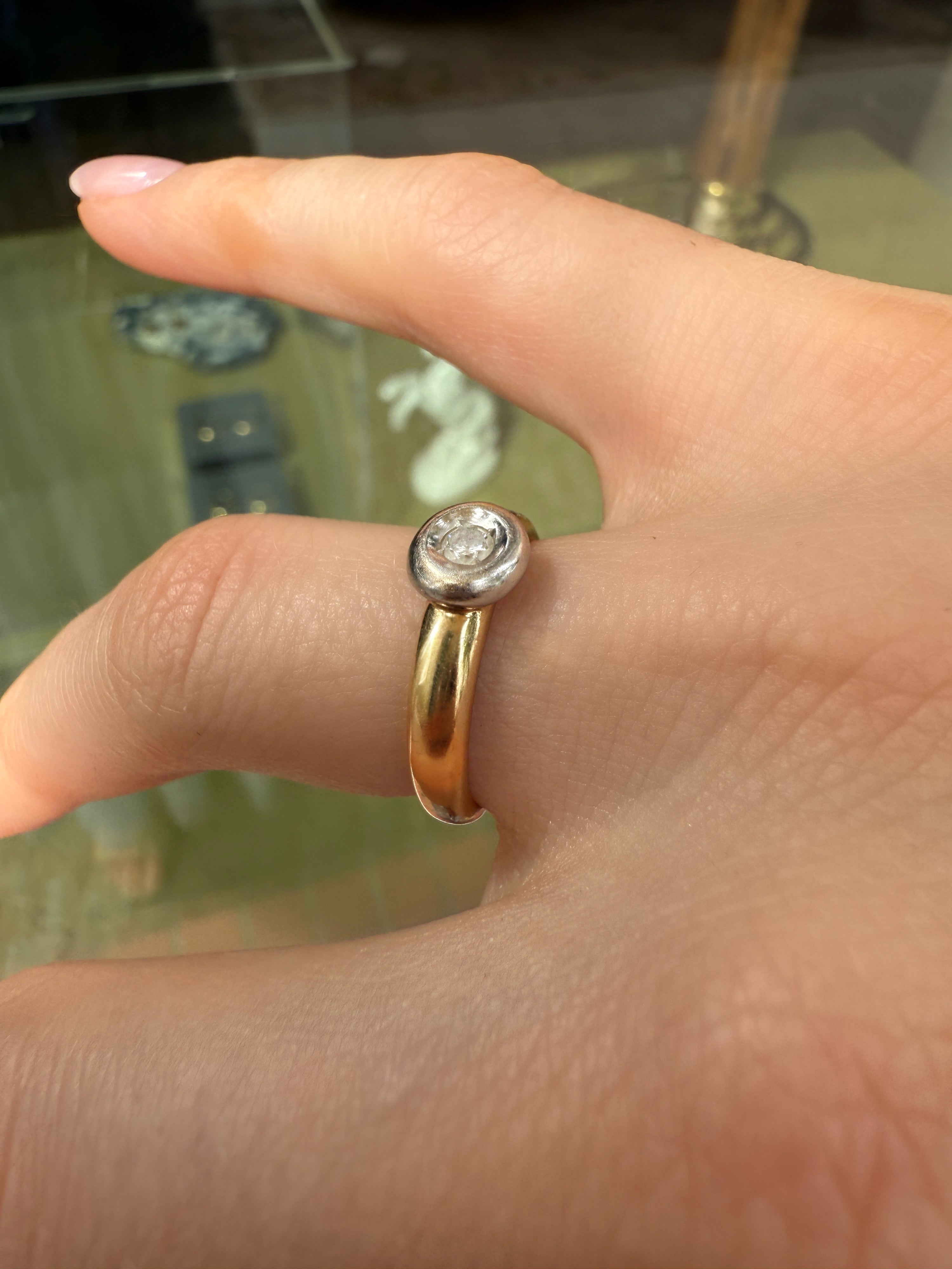 #1187 Massiver 14k Ring mit Diamant - RG 52