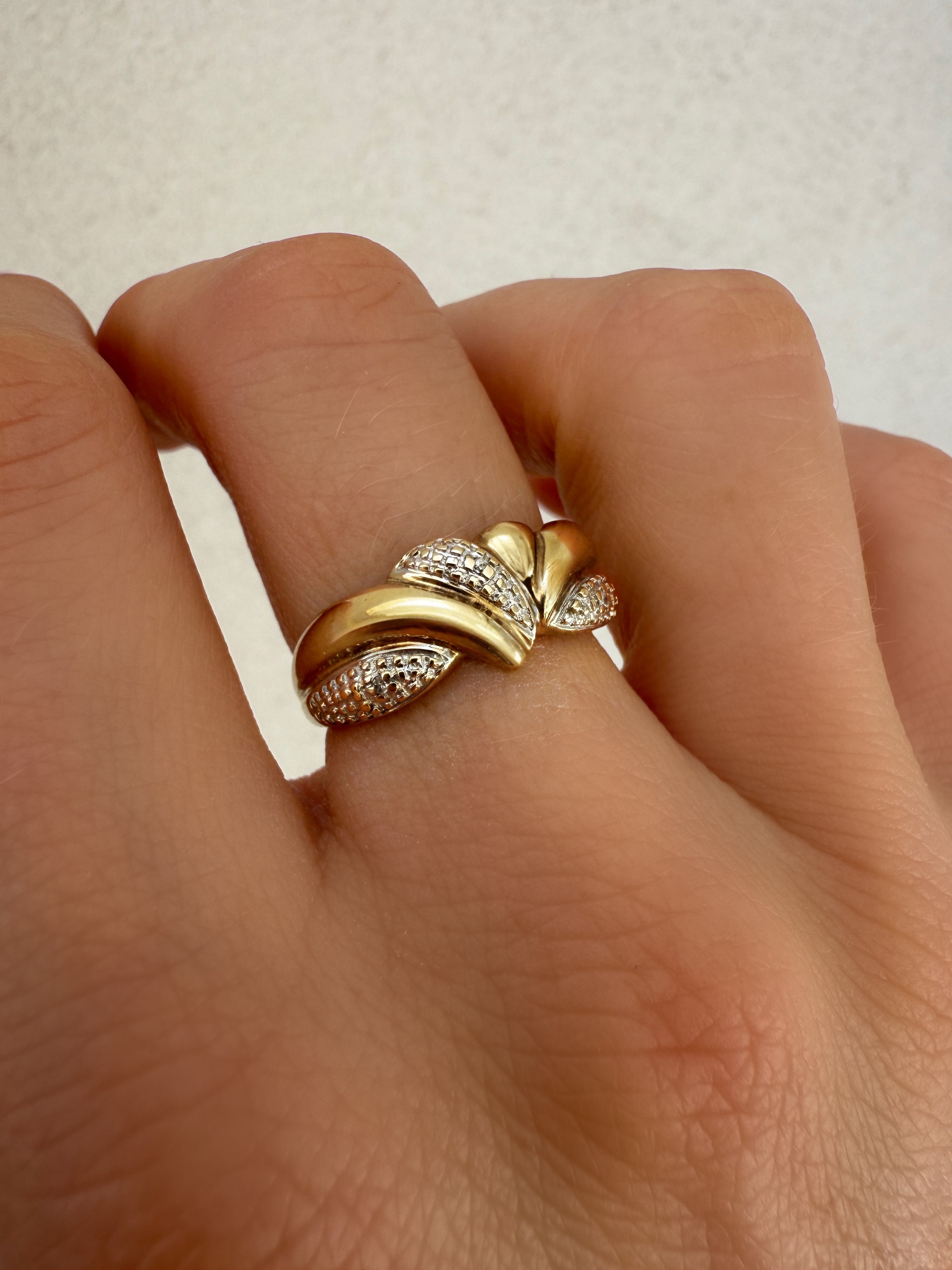 #79 8k Chunky Ring mit 3 Diamanten - RG 54