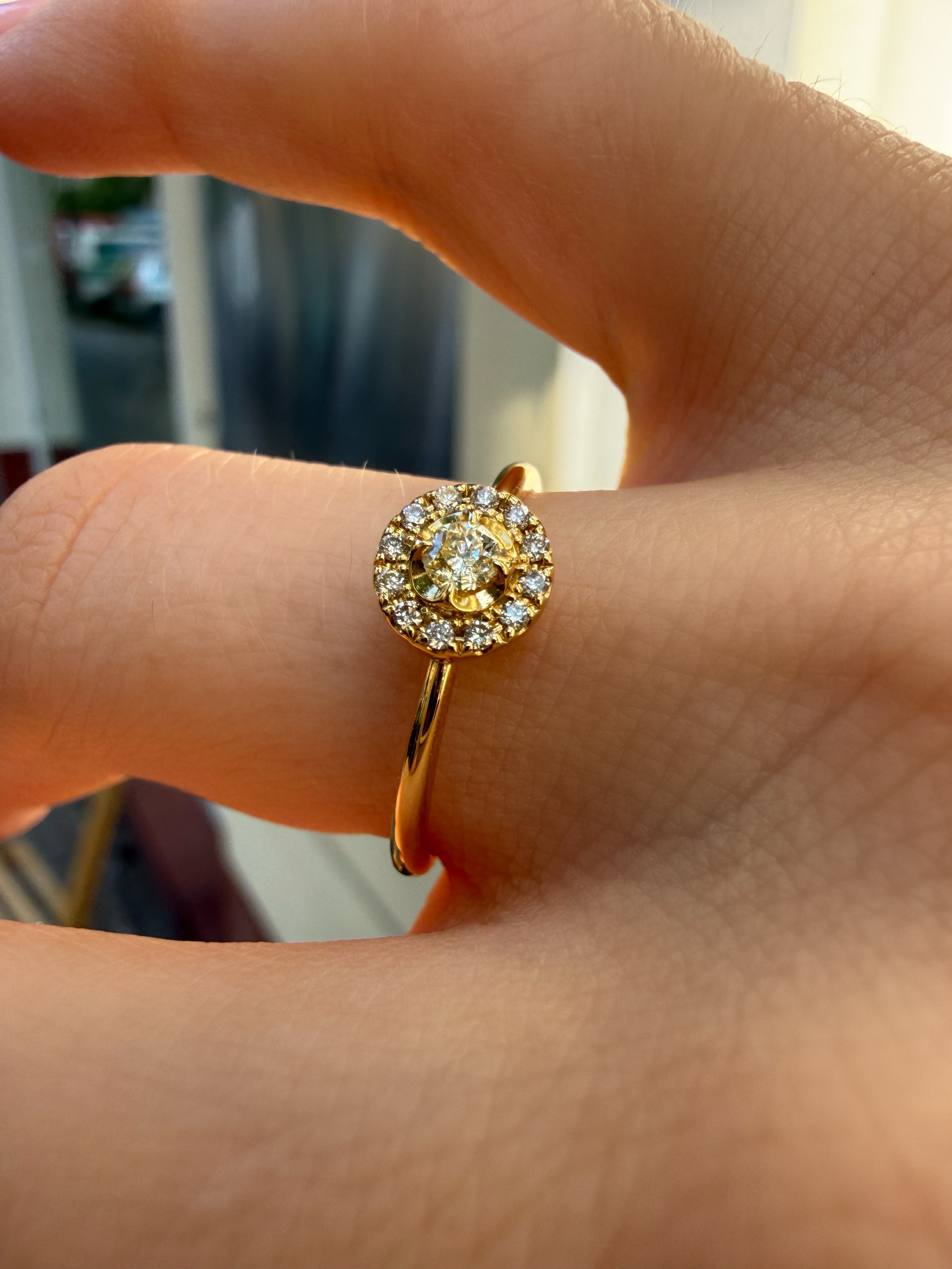 #1420 18k Ring mit 13 Diamanten - RG 53