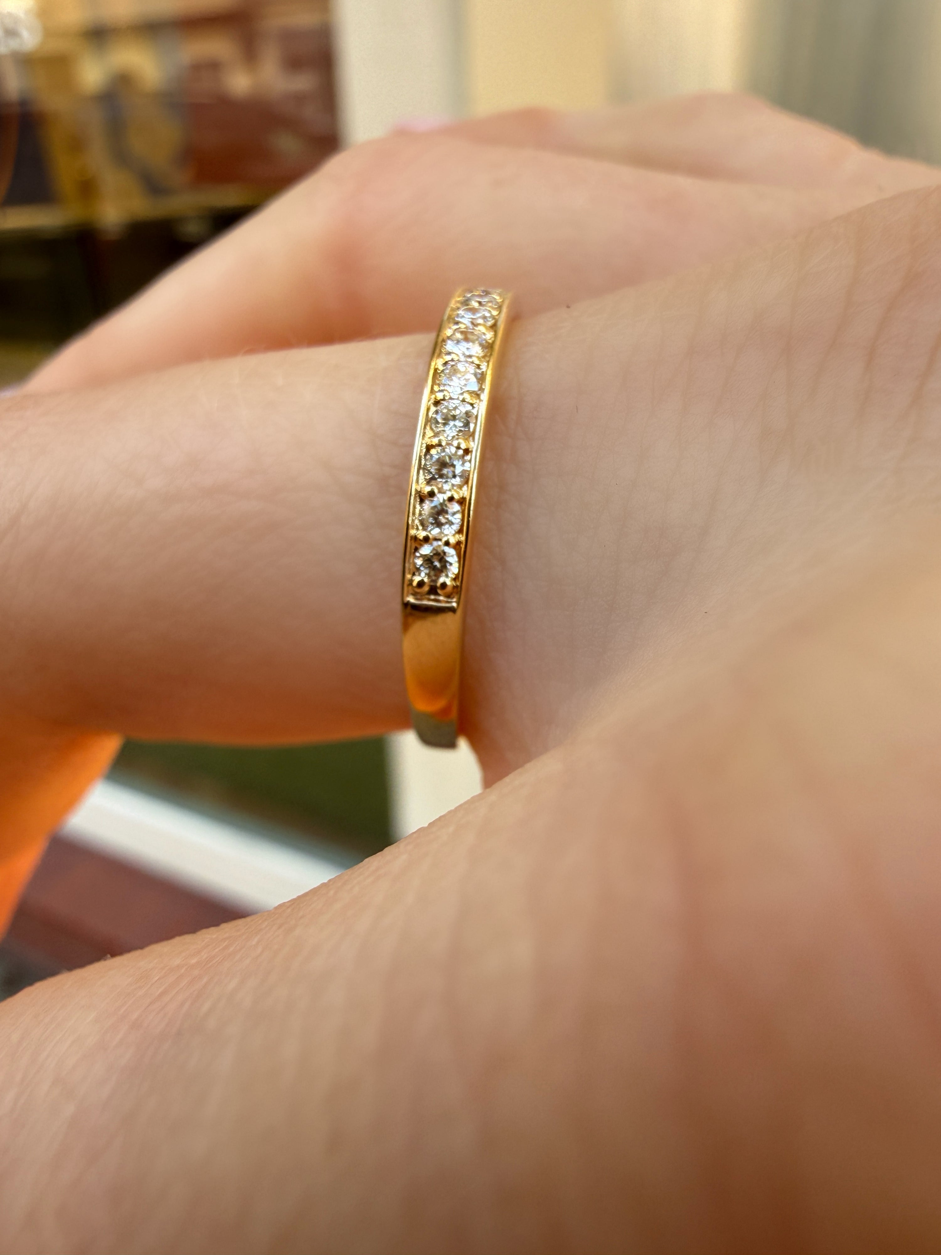 #1418 Massiver 18k Ring mit 12 Diamanten - RG 61