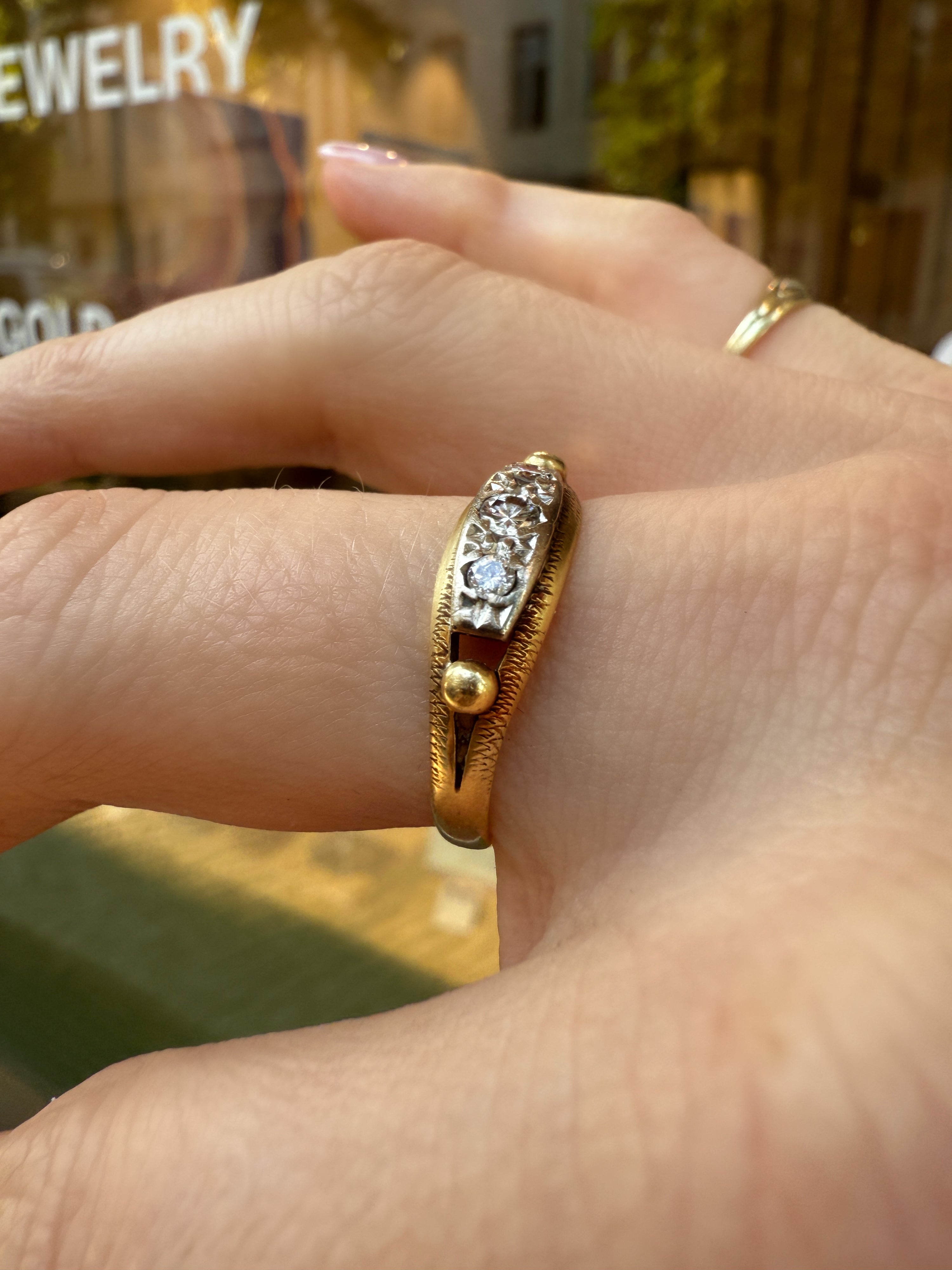 #1182 14k Ring mit Diamanten - RG 58