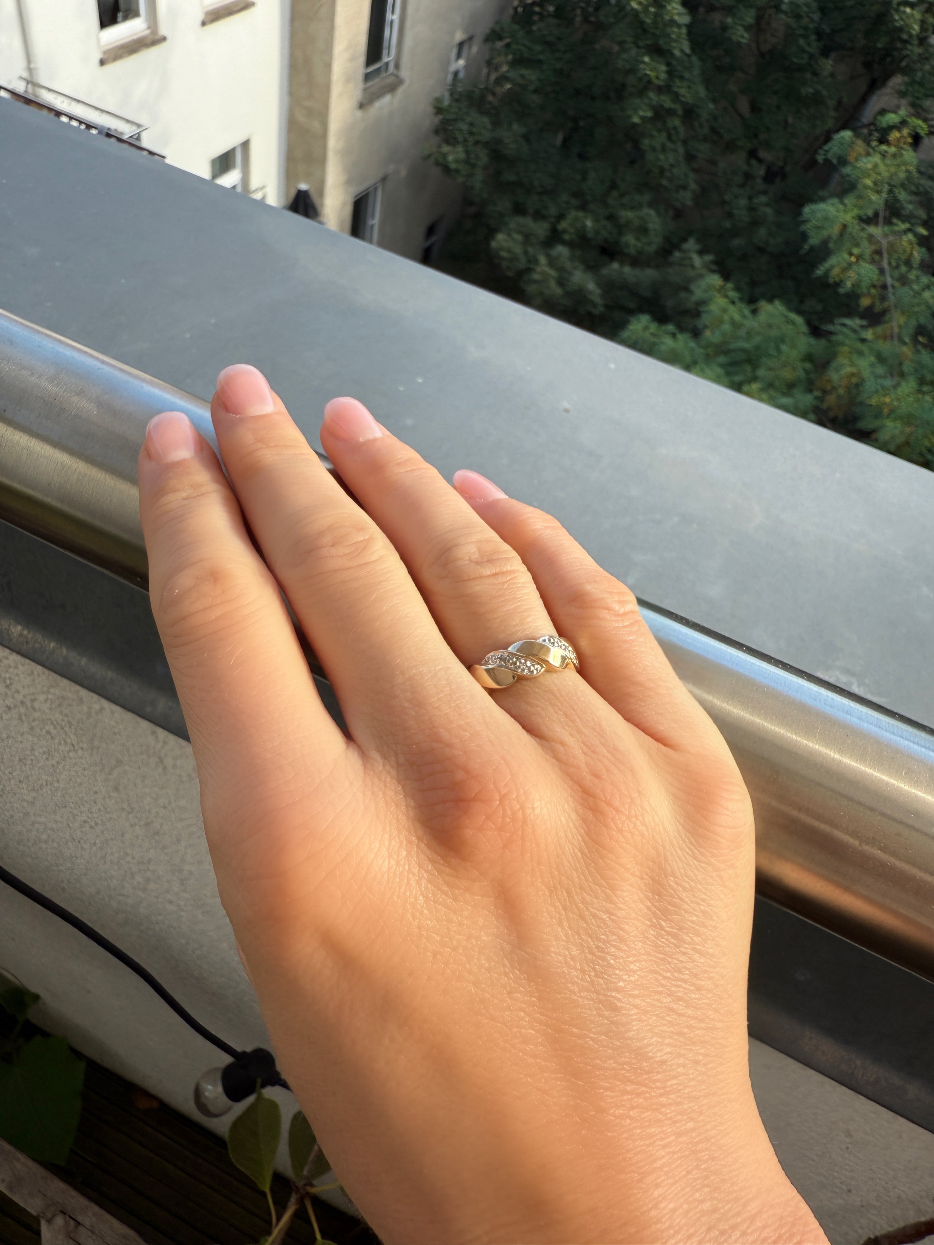 #45 14k Baguette Ring mit 4 Diamanten - RG 53