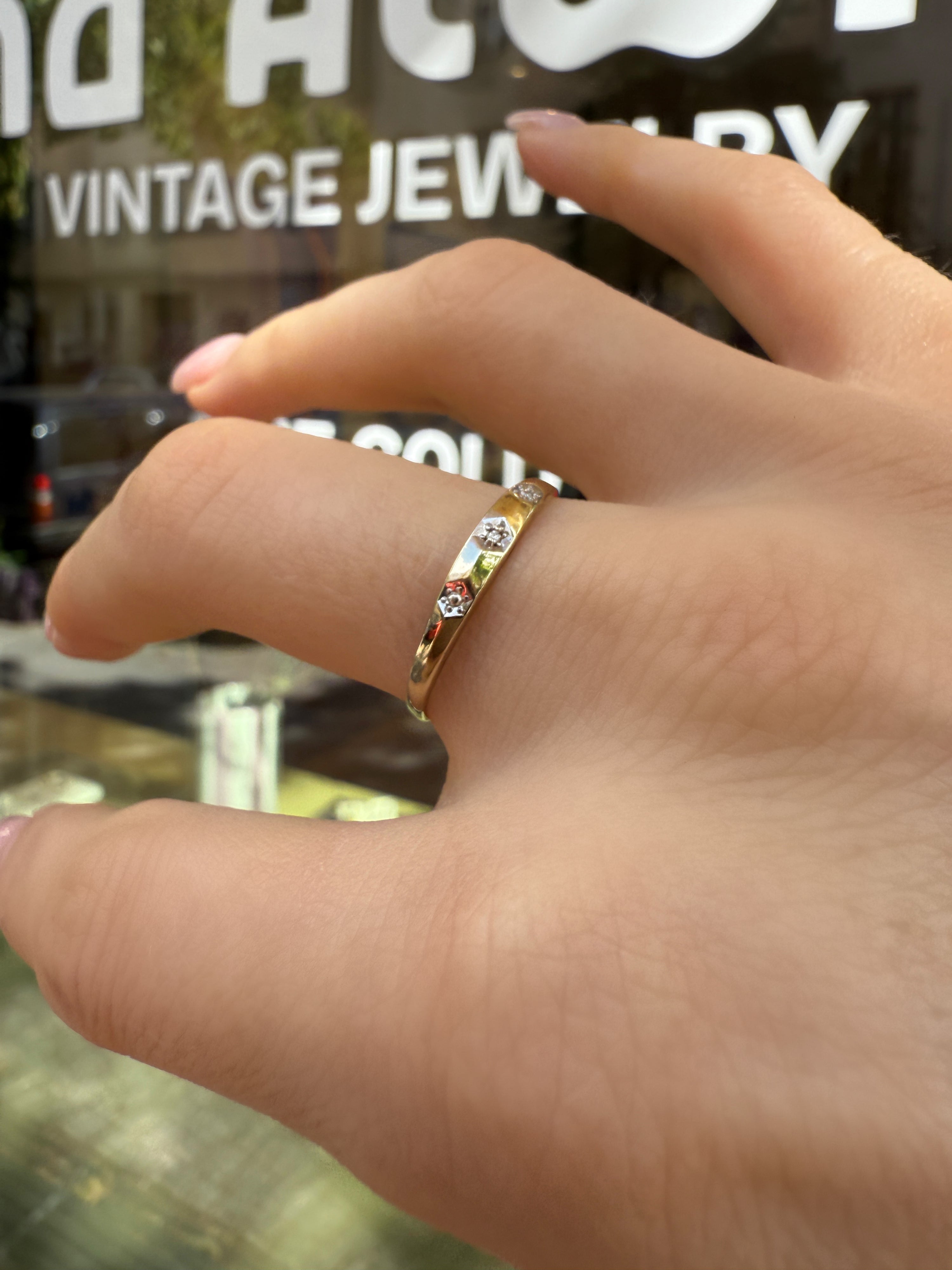 #1207 8k Ring mit Diamant - RG 60