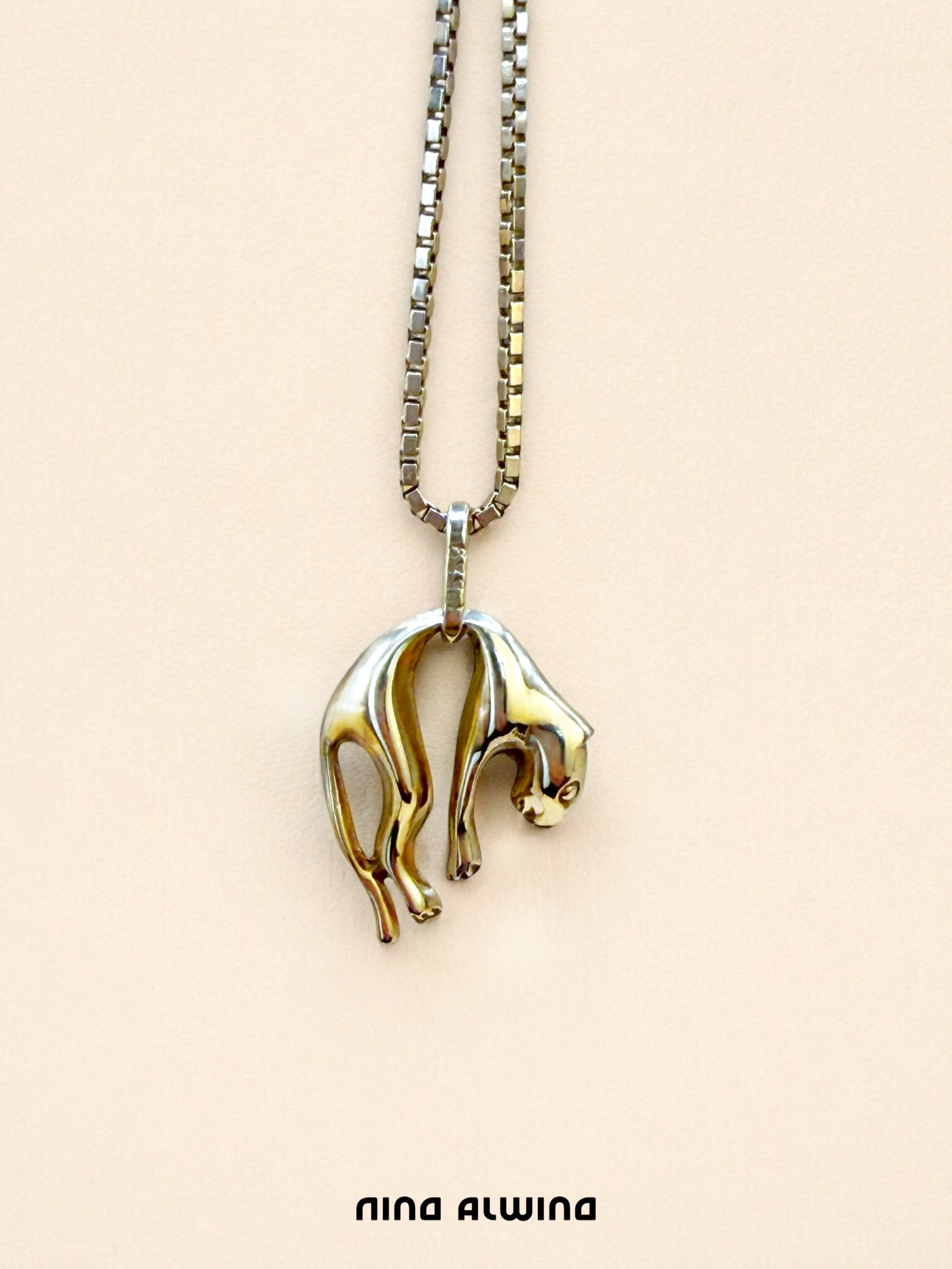 #29 Panther Anhänger 8k massives Gold