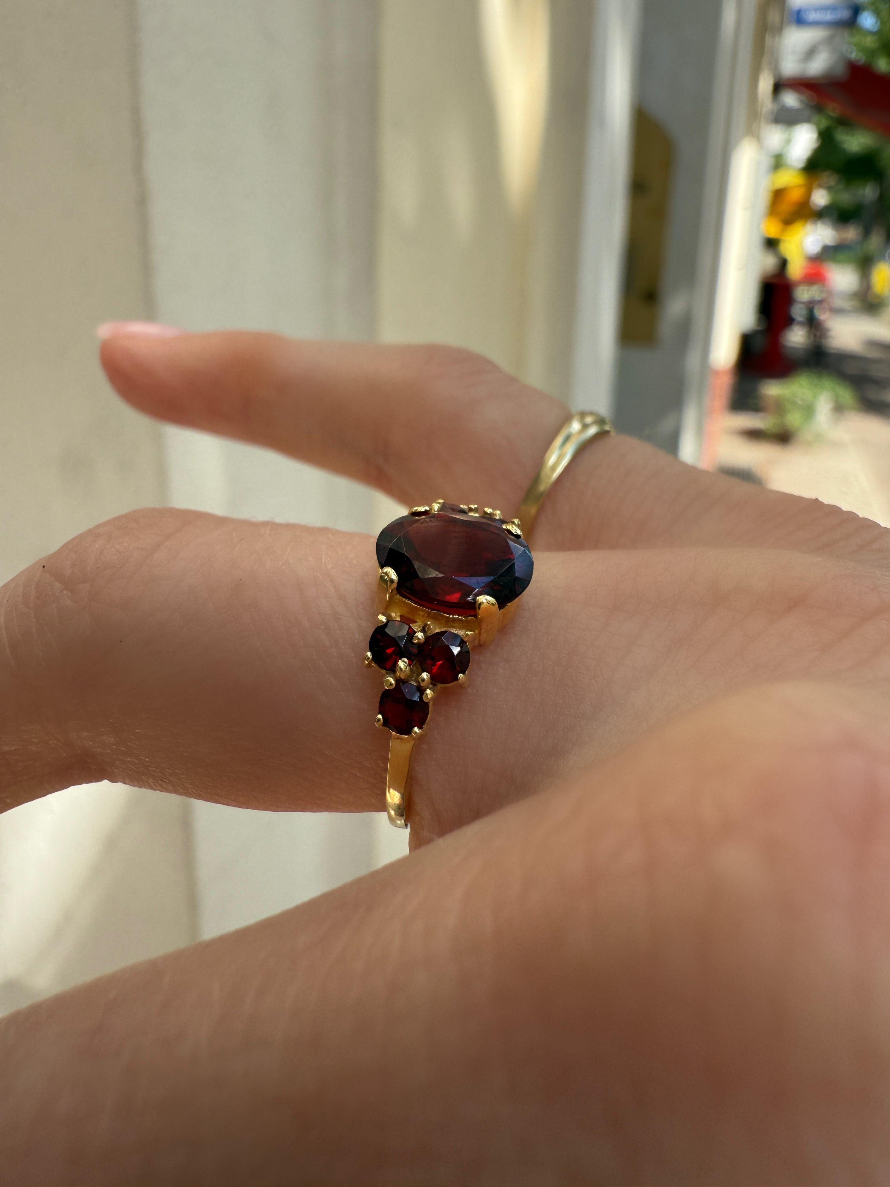 #1210 8k Ring mit Granat - RG 52
