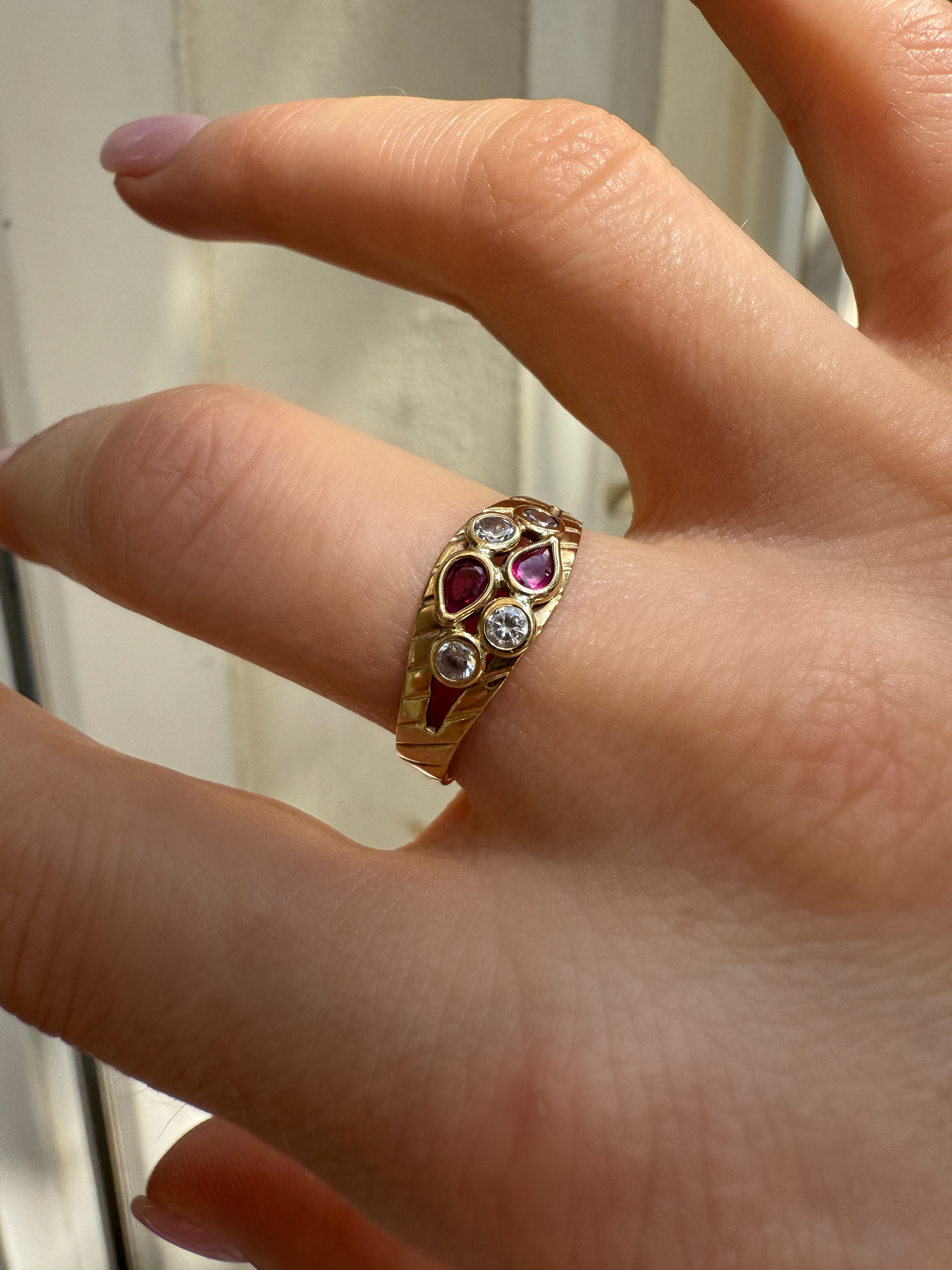 #1213 8k Ring mit Rubin & Zirkonia - RG 62