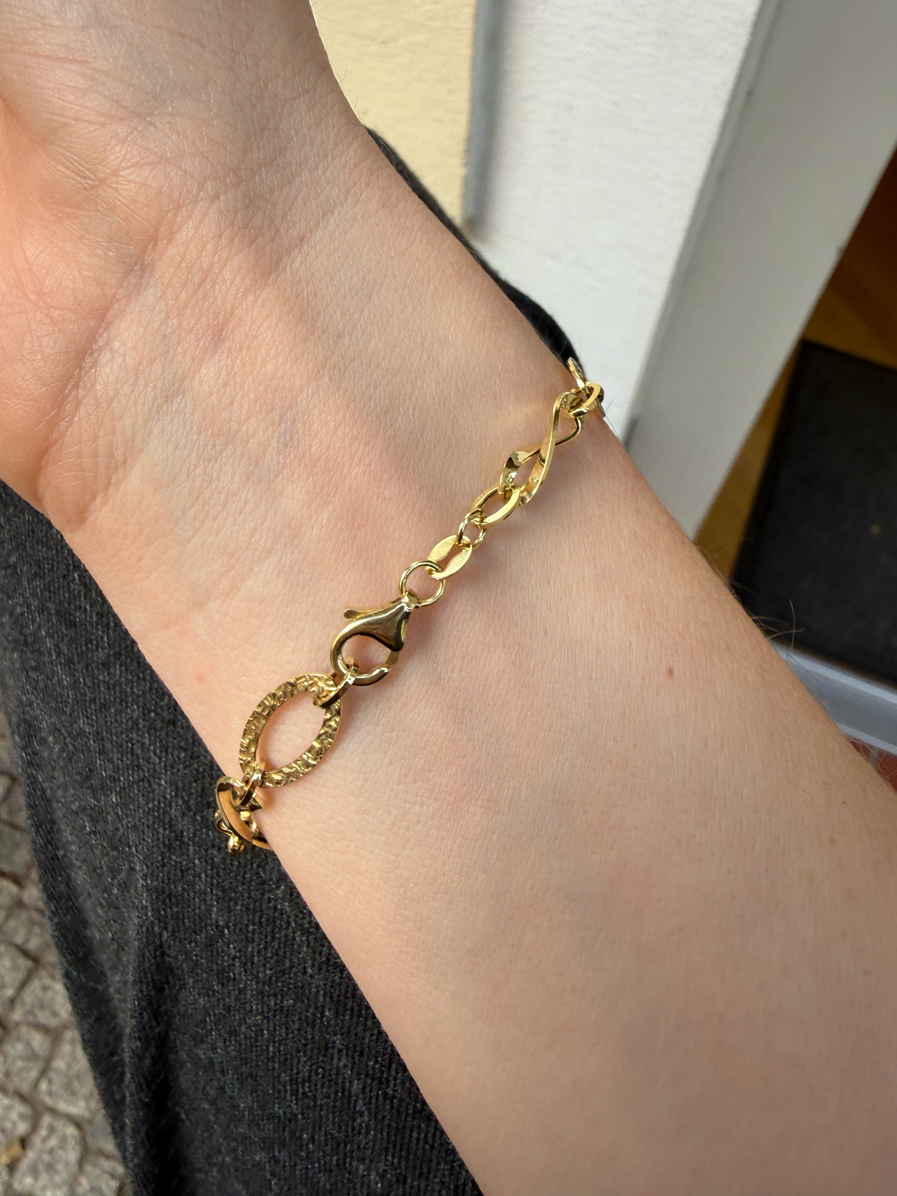 #1394 8k Bracelet - 18.5cm