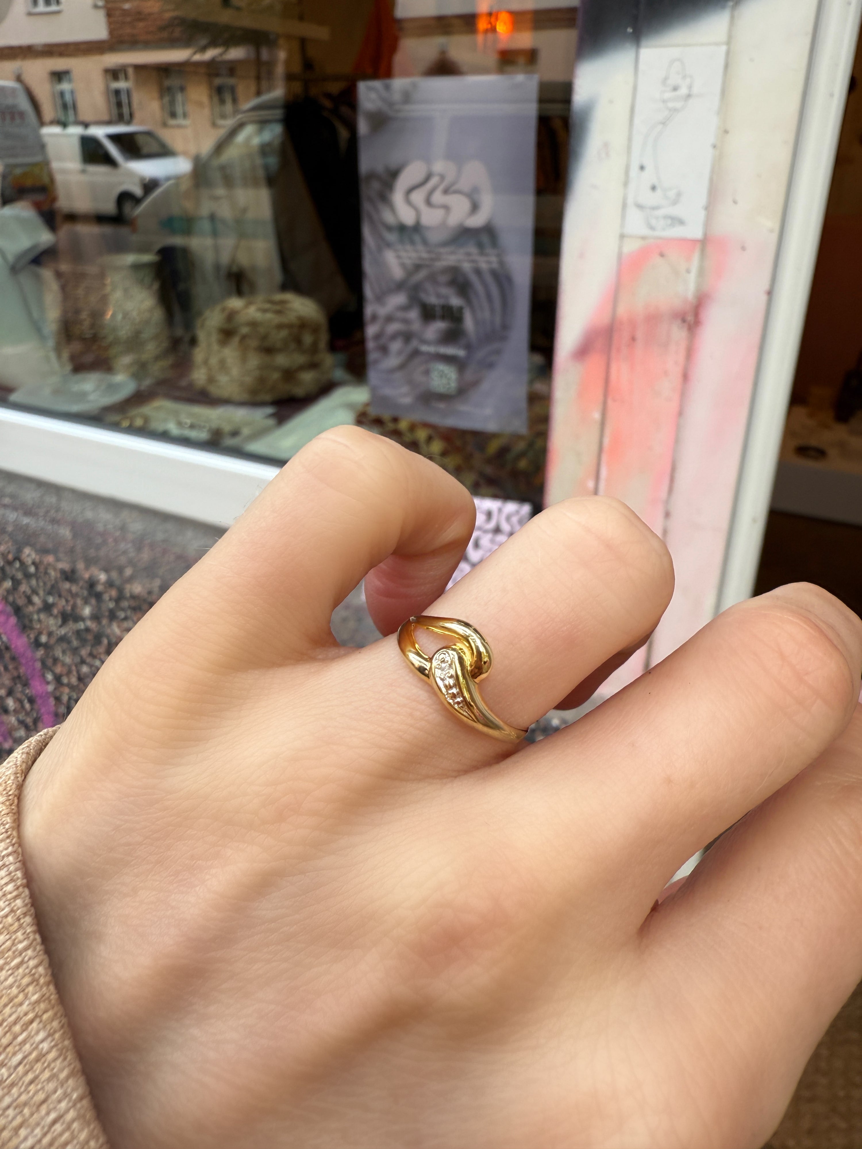 #203 8k Ring mit Diamant - RG 53