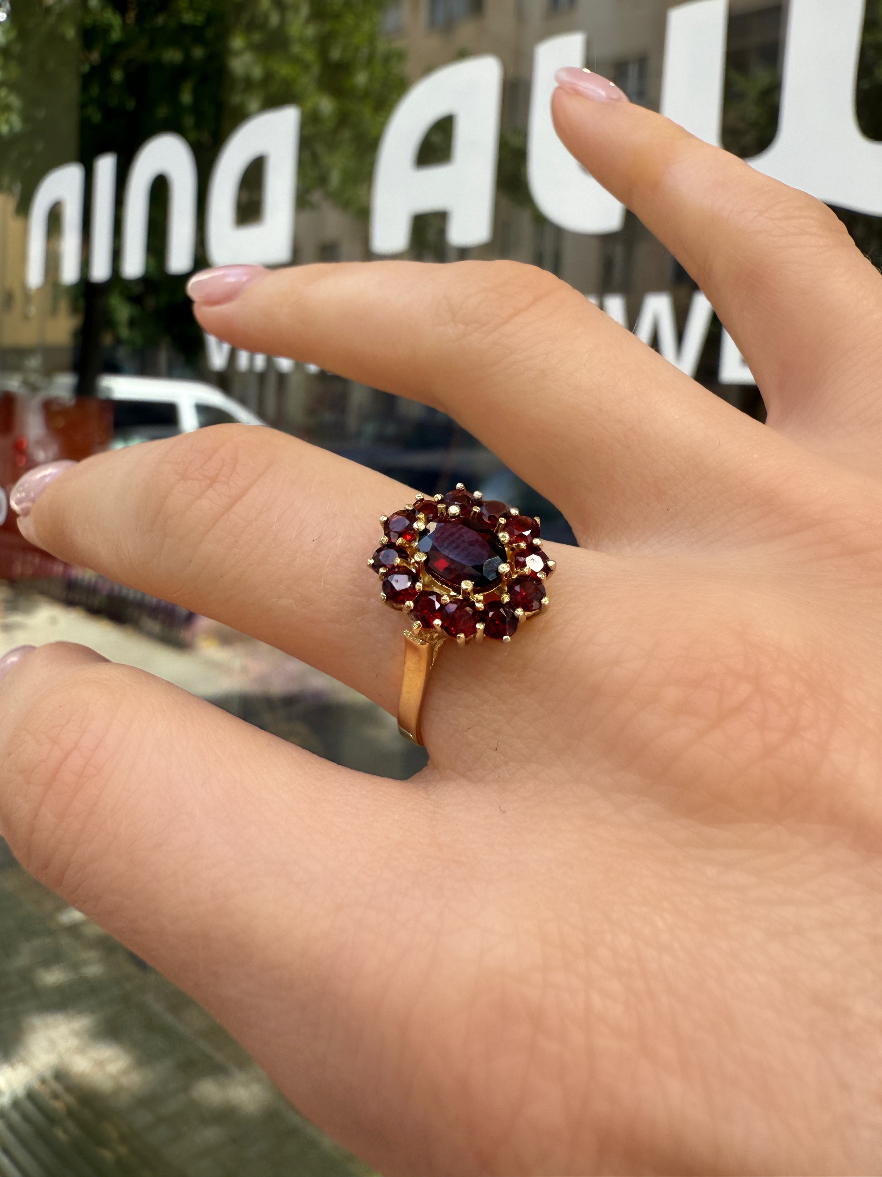 #1071 8k Ring mit Granat - RG 60