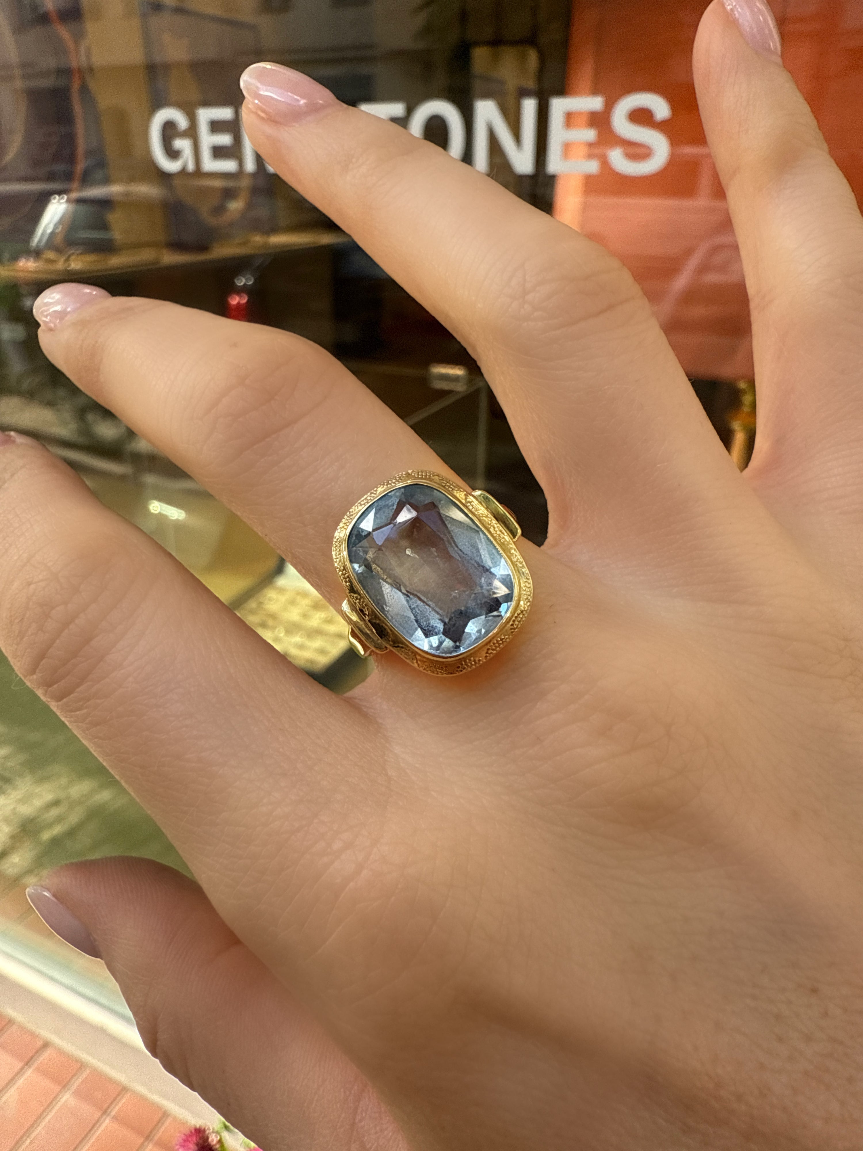#1068 8k Ring mit Spinell - RG 56
