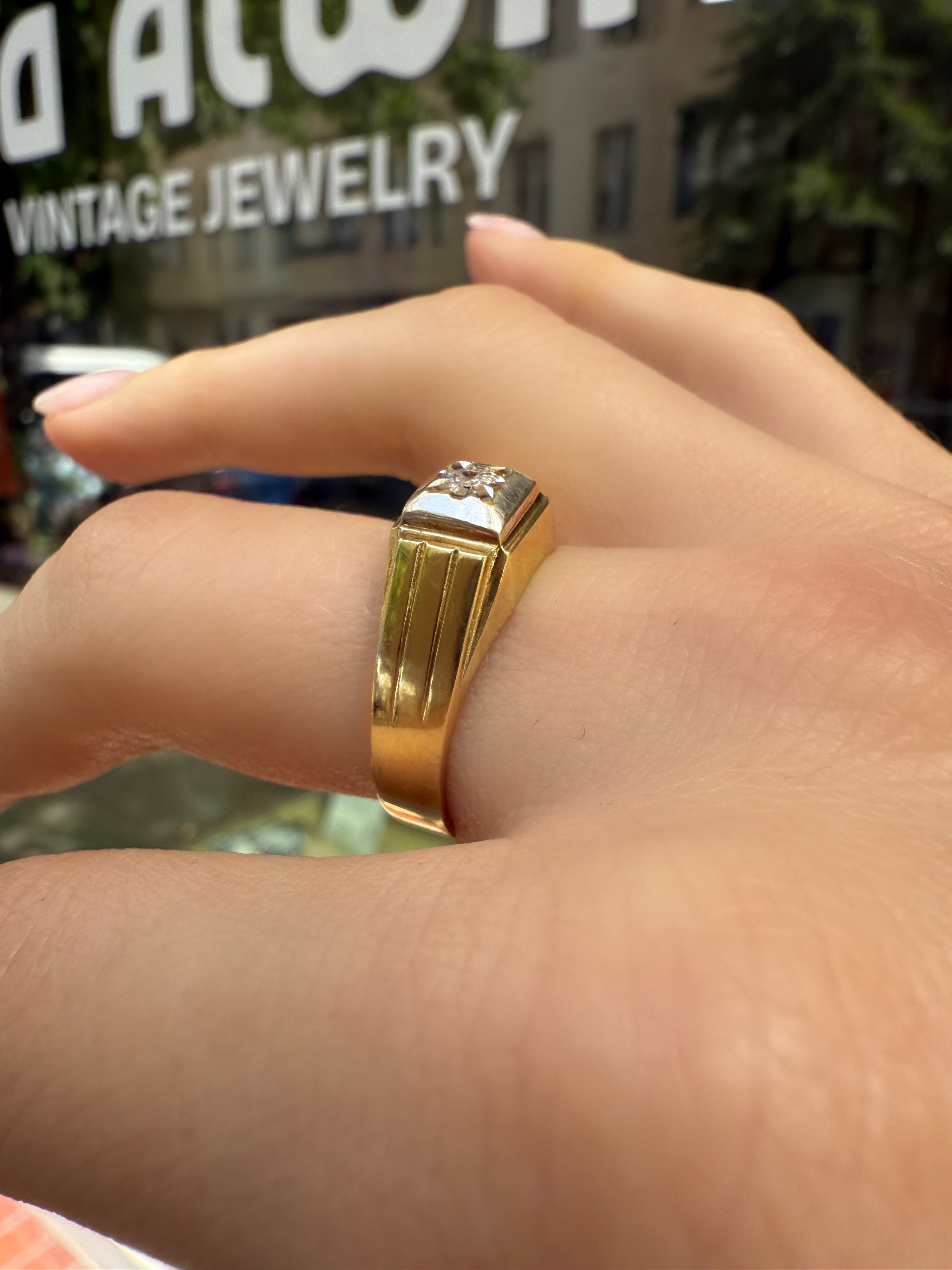 #1084 8k Ring mit Diamant - RG 60